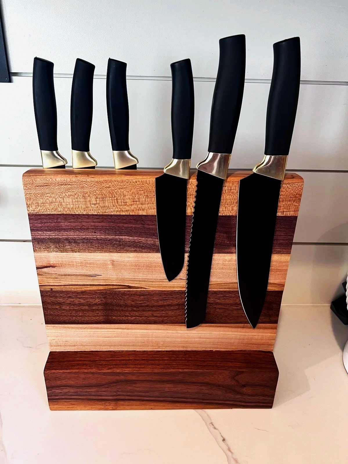 Magnetic Knife Display