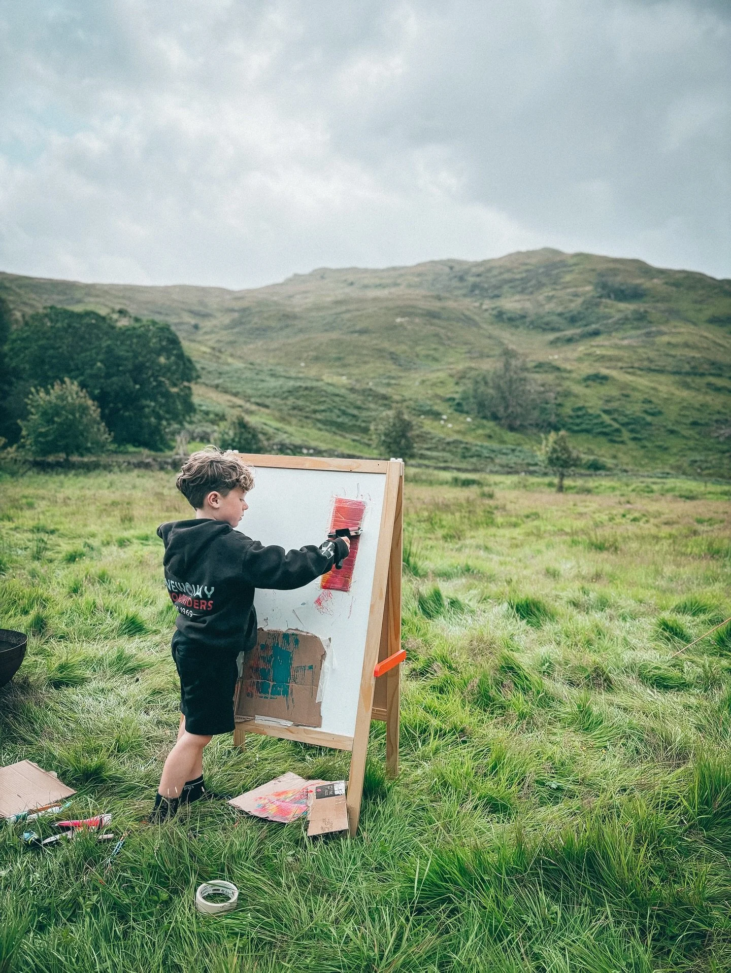 Fresh from Scotland and full of ideas &ndash; let&rsquo;s get creative! 🌸🐏🏴󠁧󠁢󠁳󠁣󠁴󠁿
We can&rsquo;t wait to share our inspiration at three art sessions on Tuesday 12th August.

🎨 Morning, midday and afternoon spots available &ndash; pick your 