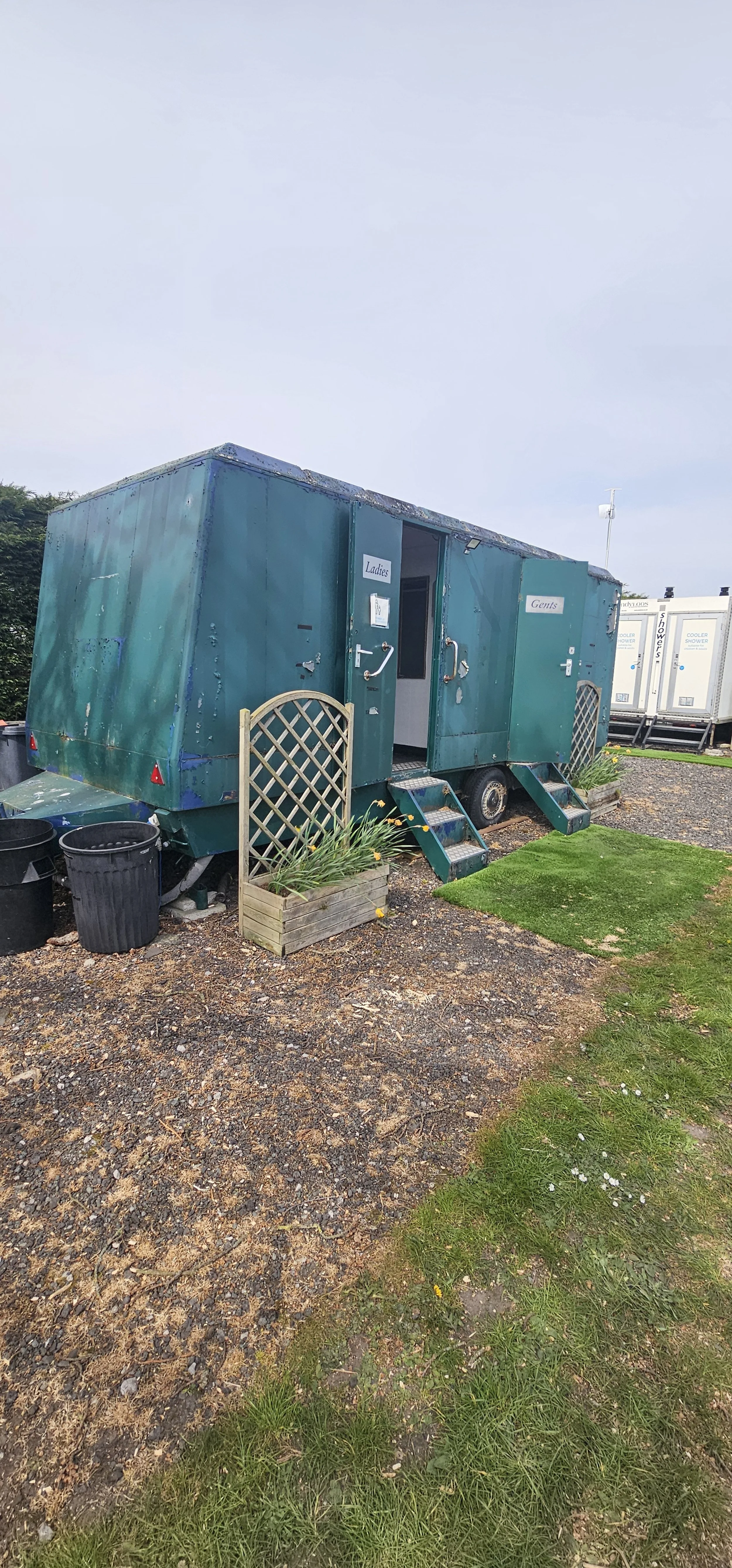 Shays farm toilet block.jpg