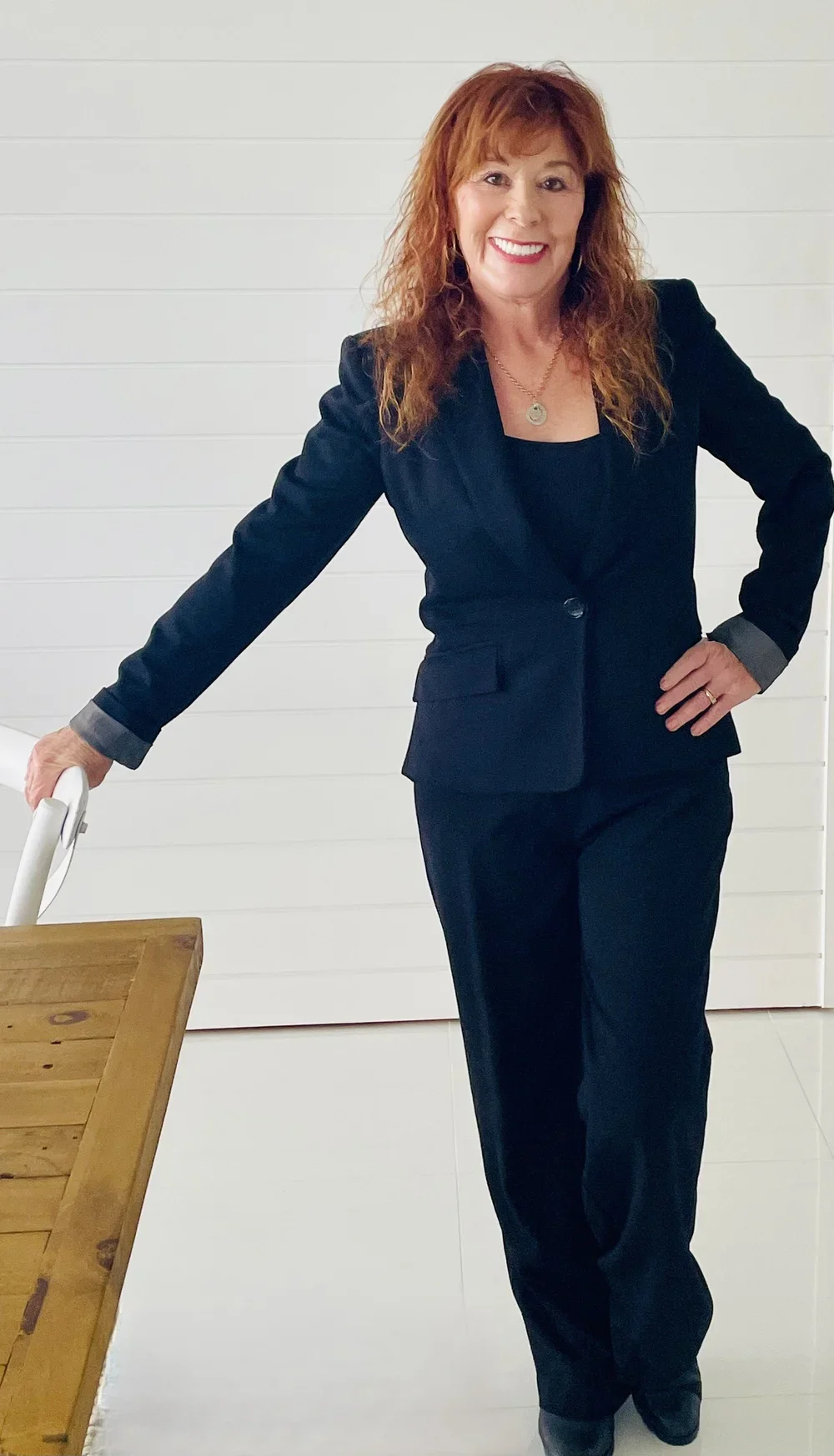 Jo Denvir, Gold Coast Buyers Agent, full length image