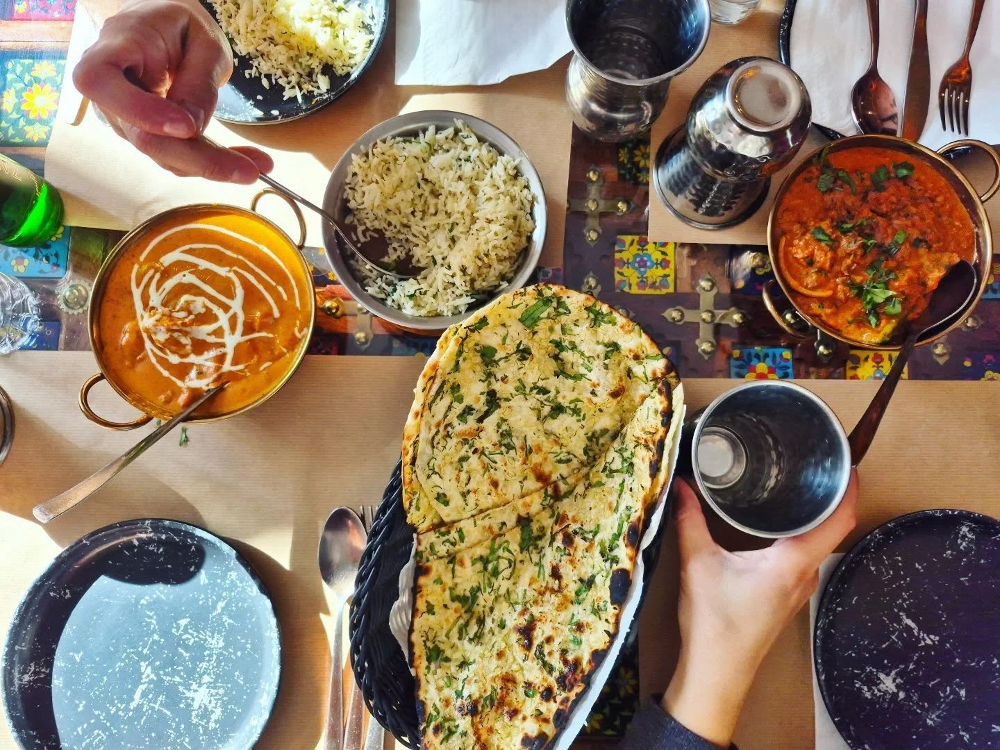 Been attempting to find a legitimate Indian restaurant in Athens for some time, and thanks to @hrag.d we've found our spot. The menu at @dosaking_gr is a mix of South and North Indian classics. Everything we tried was full of flavour, not overly oily