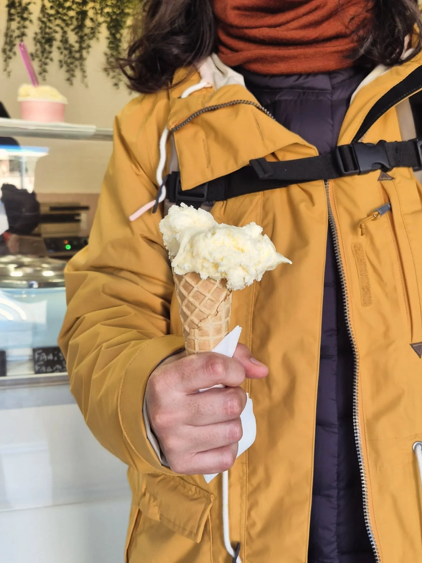 @gelateriadesgoudes's navettes gelato smells, tastes and feels like taking in Marseille in one mouthful. Navettes are Marseille's dry biscuits shaped like a boat, which are deliciously fragrant with the city's orange blossom water.