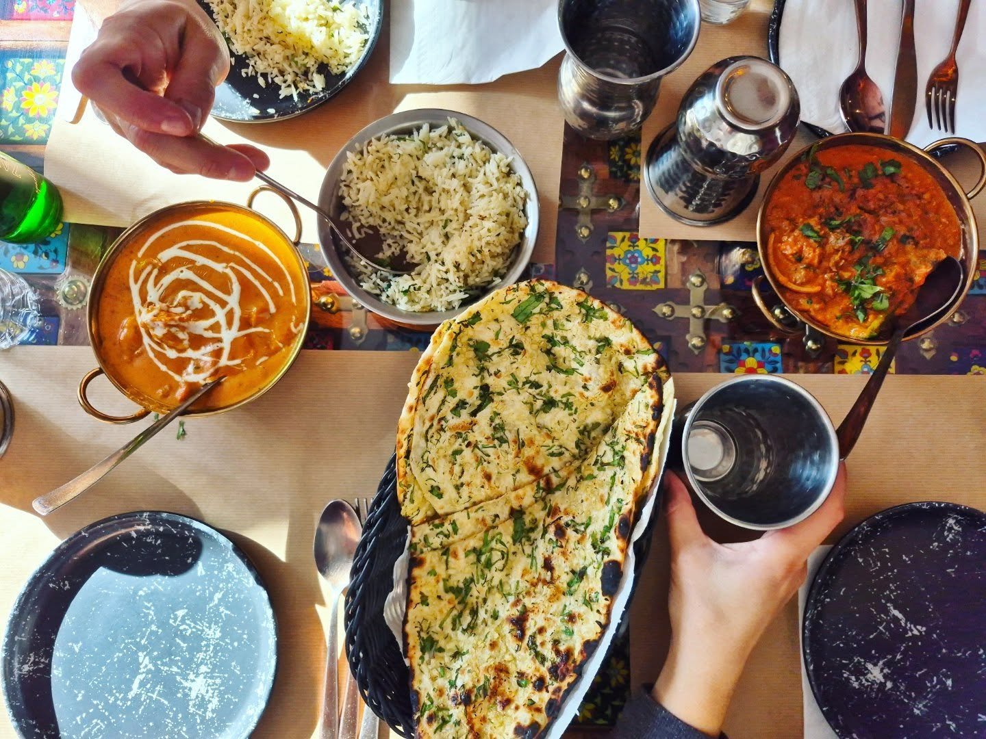 Been attempting to find a legitimate Indian restaurant in Athens for some time, and thanks to @hrag.d we've found our spot. The menu at @dosaking_gr is a mix of South and North Indian classics. Everything we tried was full of flavour, not overly oily