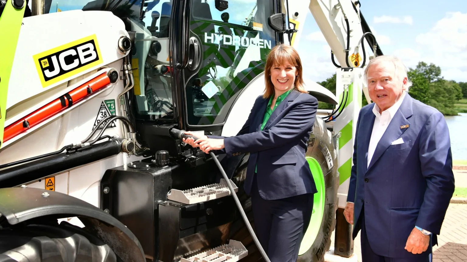 JCB’s hydrogen innovations praised by Chancellor Rachel Reeves