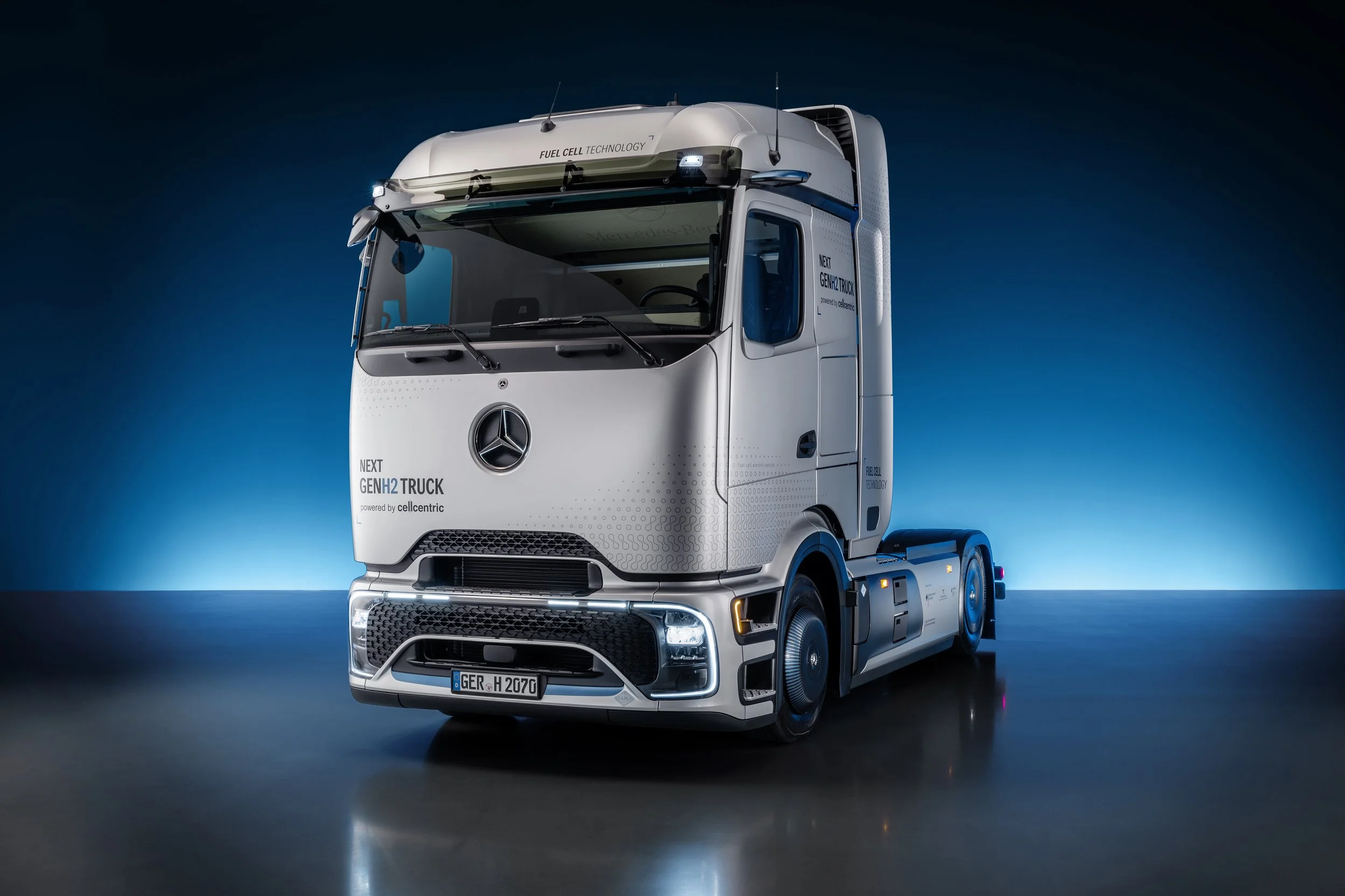 Daimler Truck confirms Mercedes-Benz NextGenH2 Truck production planned from end of 2026