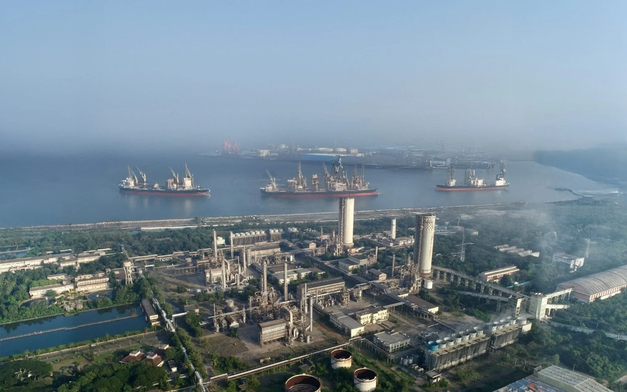 AM Green to establish India’s first commercial-scale green hydrogen and ammonia facility