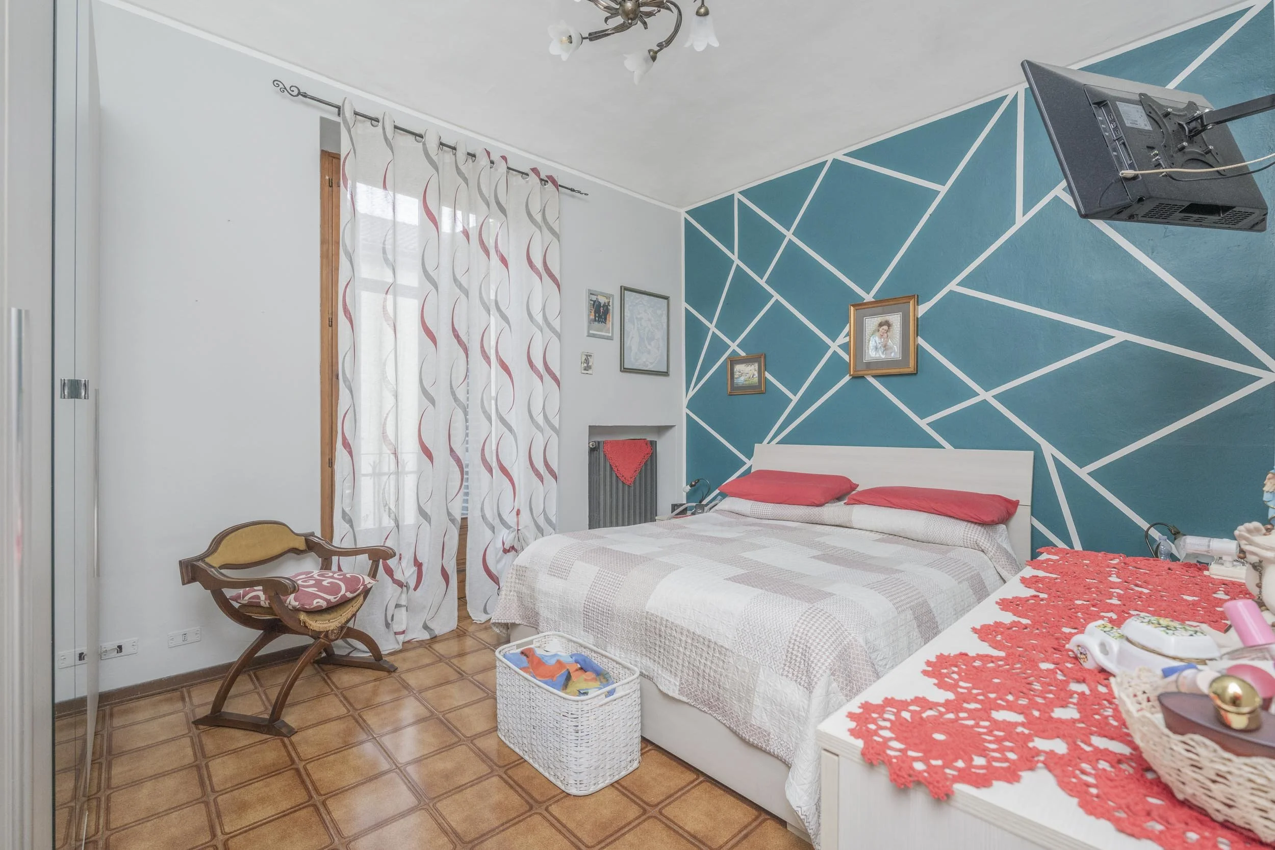 TRILOCALE TERMOAUTONOMO CON CANTINA