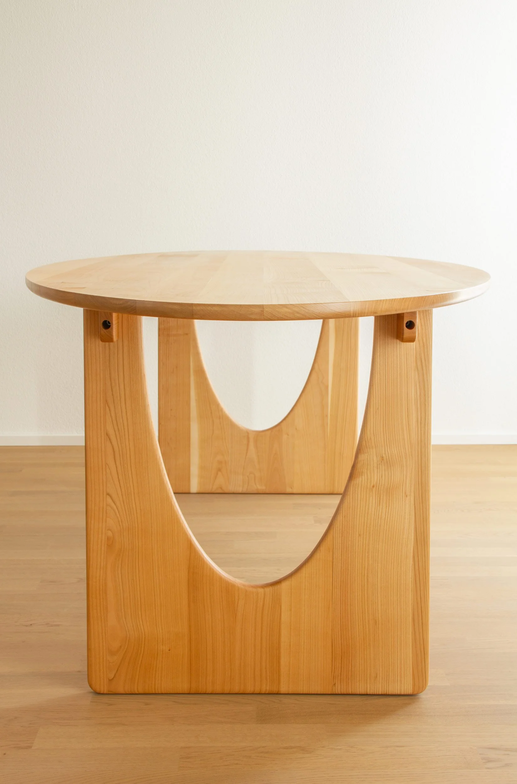 F-O_STUDIO_Table-Curvy_7.jpg