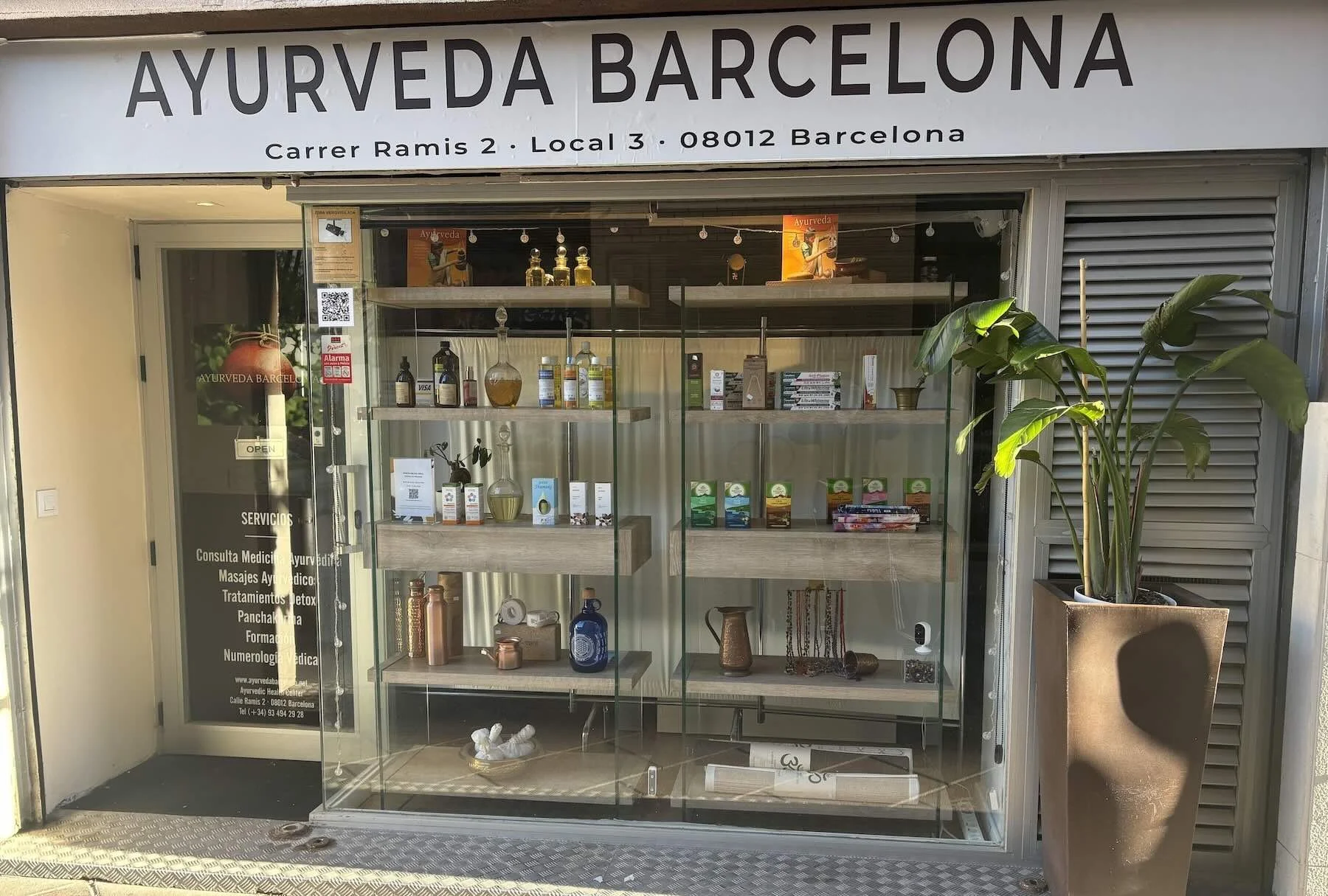 ayurveda-barcelona-fachada-centro-gracia.jpg