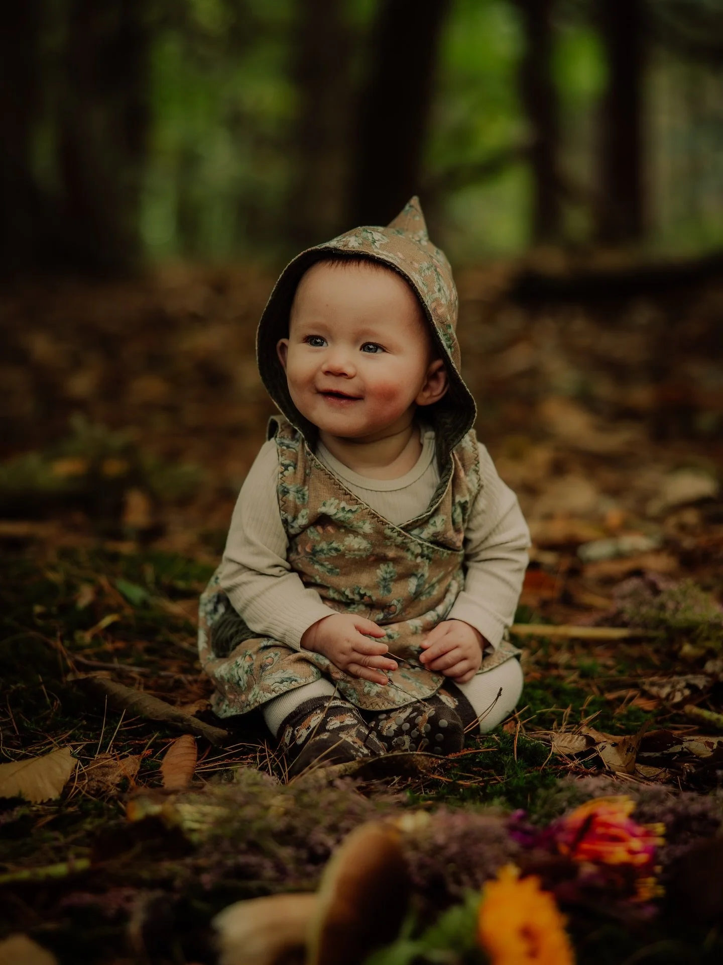 When the woods whisper their secrets and gift me a little Pixie&hellip; 🍂🧚&zwj;♀️ A sprinkle of magic, captured in the most unexpected moment. ✨

This wasn&rsquo;t at all in my morning plans, but my goodness was this little Miss the perfect Pixie.
