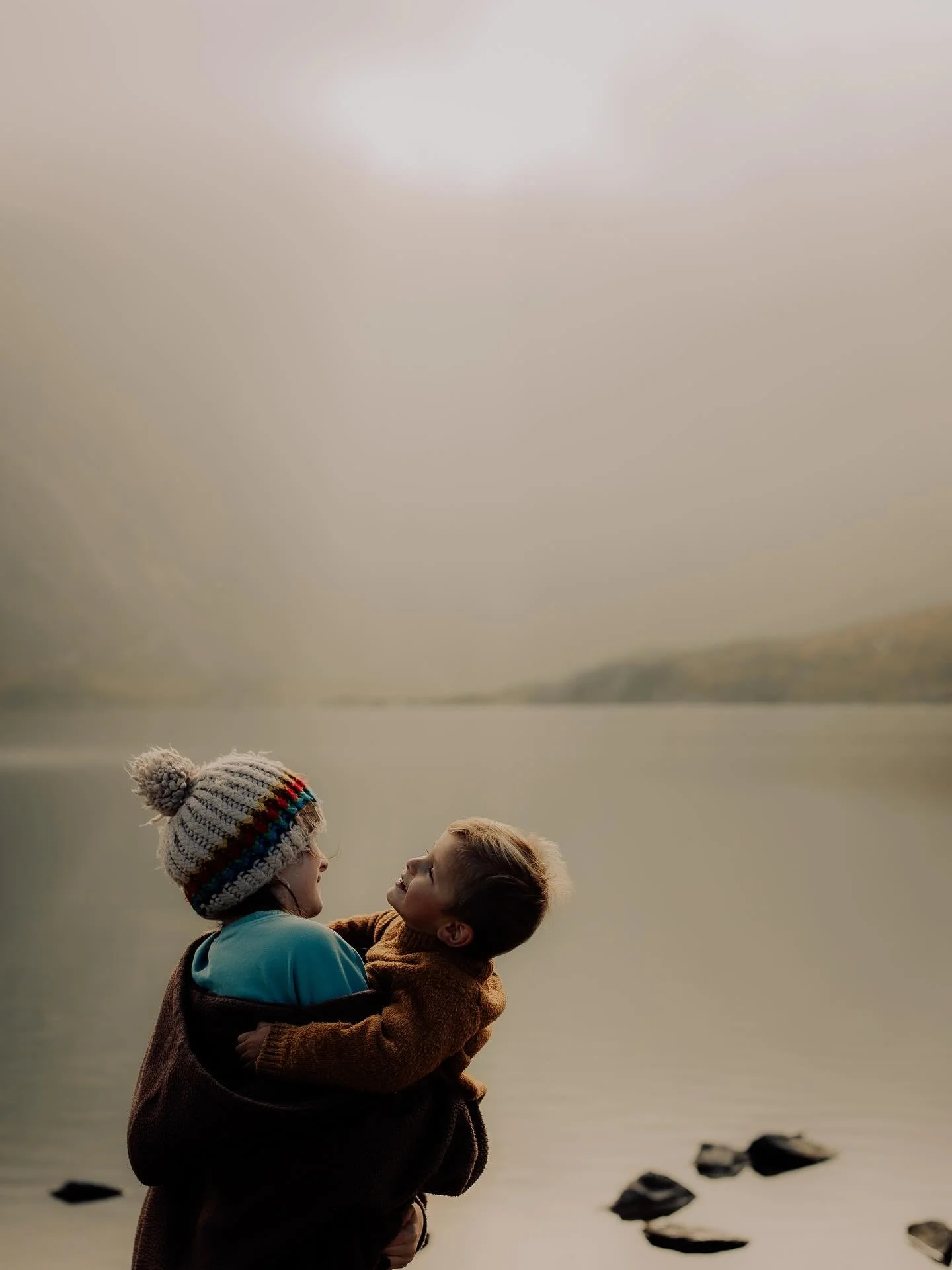 Cwm Idwal 🍂✨🌿

This has definitely gone down as one of our all time favourite walks for all the family. Having kids of varying ages from 3 to 16 can be a tough one when planning difficulty of walks/hikes.

This was *chefs kiss* for us all.

Adventu
