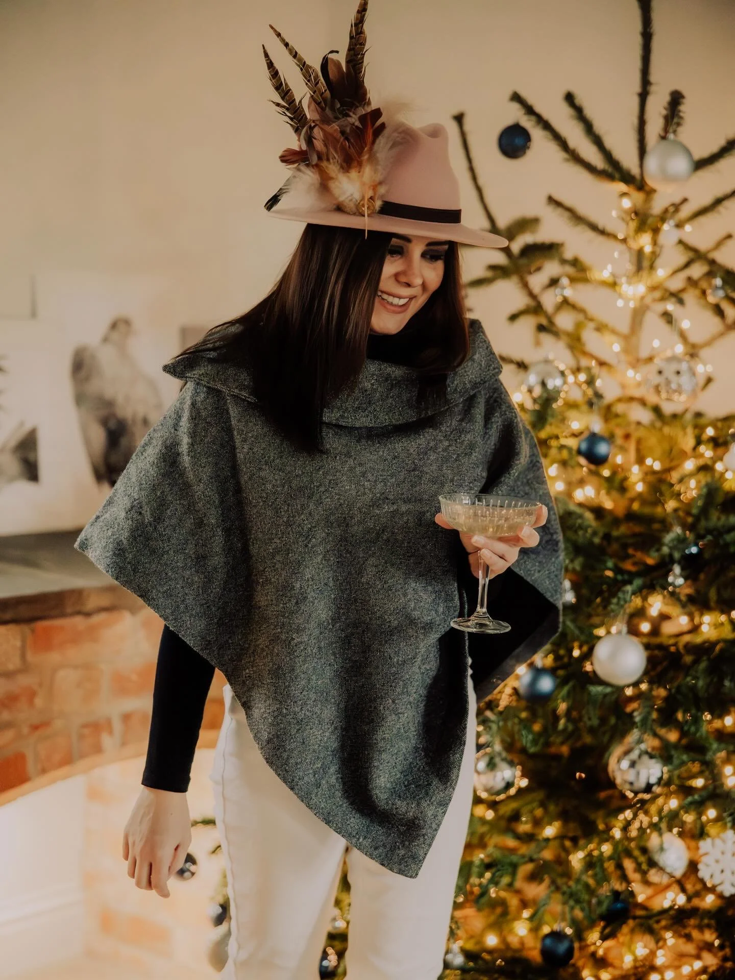 Christmas at home with Jordanna 🎄✨

@jordanna.kane 
@thebenningtonbarn 

#DocumentaryPhotography #StorytellingPhotography #EditorialPhotography 
#NaturePhotography
#UKPhotographer #UKPhotography #NottinghamshirePhotographer 
#DerbyshirePhotographer 