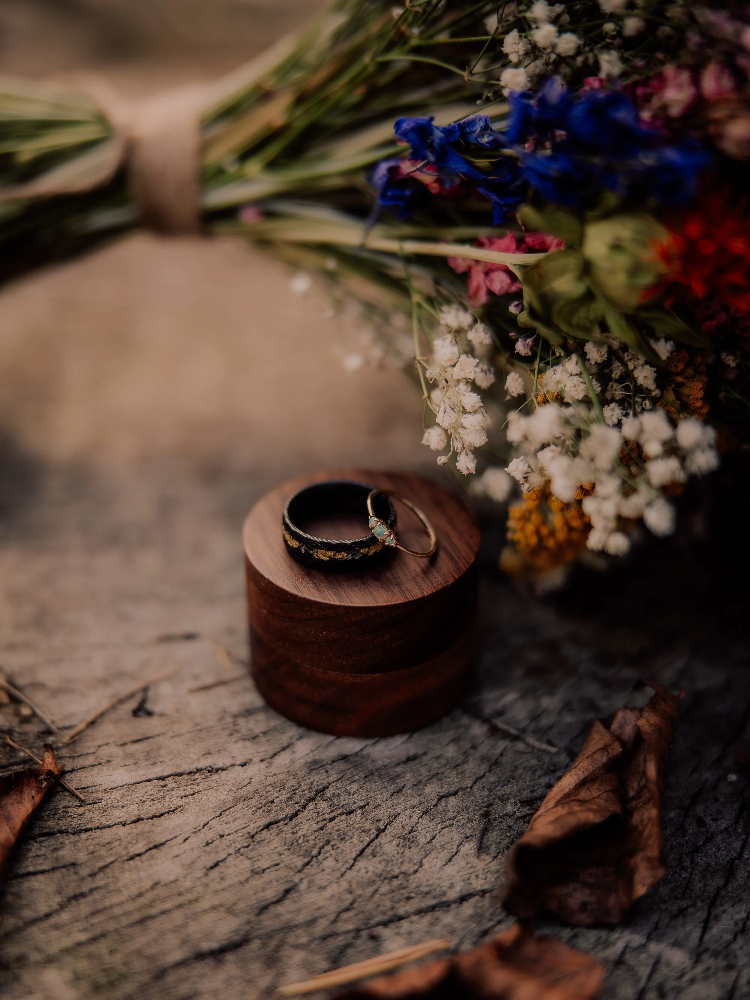 No faces. 
No big moments. 
Just all the little details you spent so long choosing 🤍.

The flowers. 
The table settings. 
The dress. 
The candles. 
The colours. 
The tiny things that might seem small to everyone else, but were actually a huge part o
