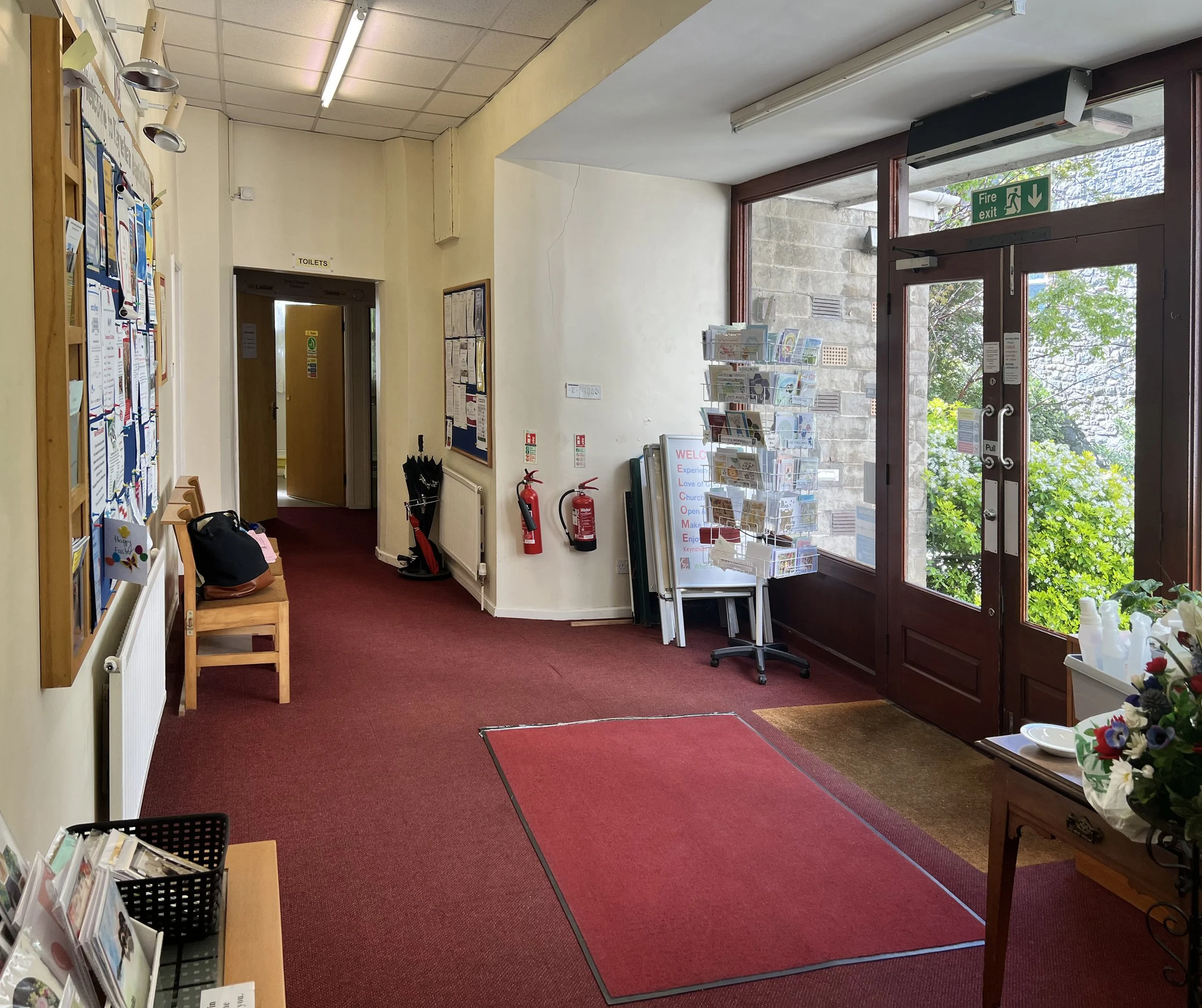 ENTRANCE HALL.jpg