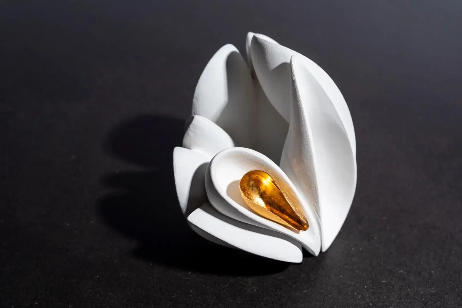 Geneva_Art_Week-Exhibition_2026-LES_INSOLITES-CORPS&GRAPHIE-Gallery-02.webp