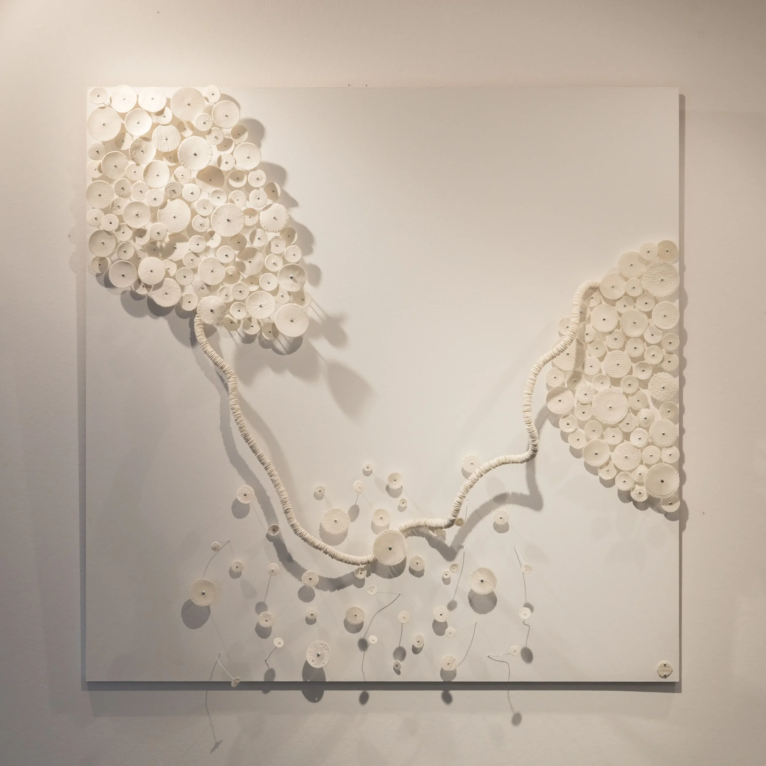Geneva_Art_Week-Exhibition_2026-LAntre_Peaux-Sandrine_Ramona_Chris_Murner-Gallery-02.webp