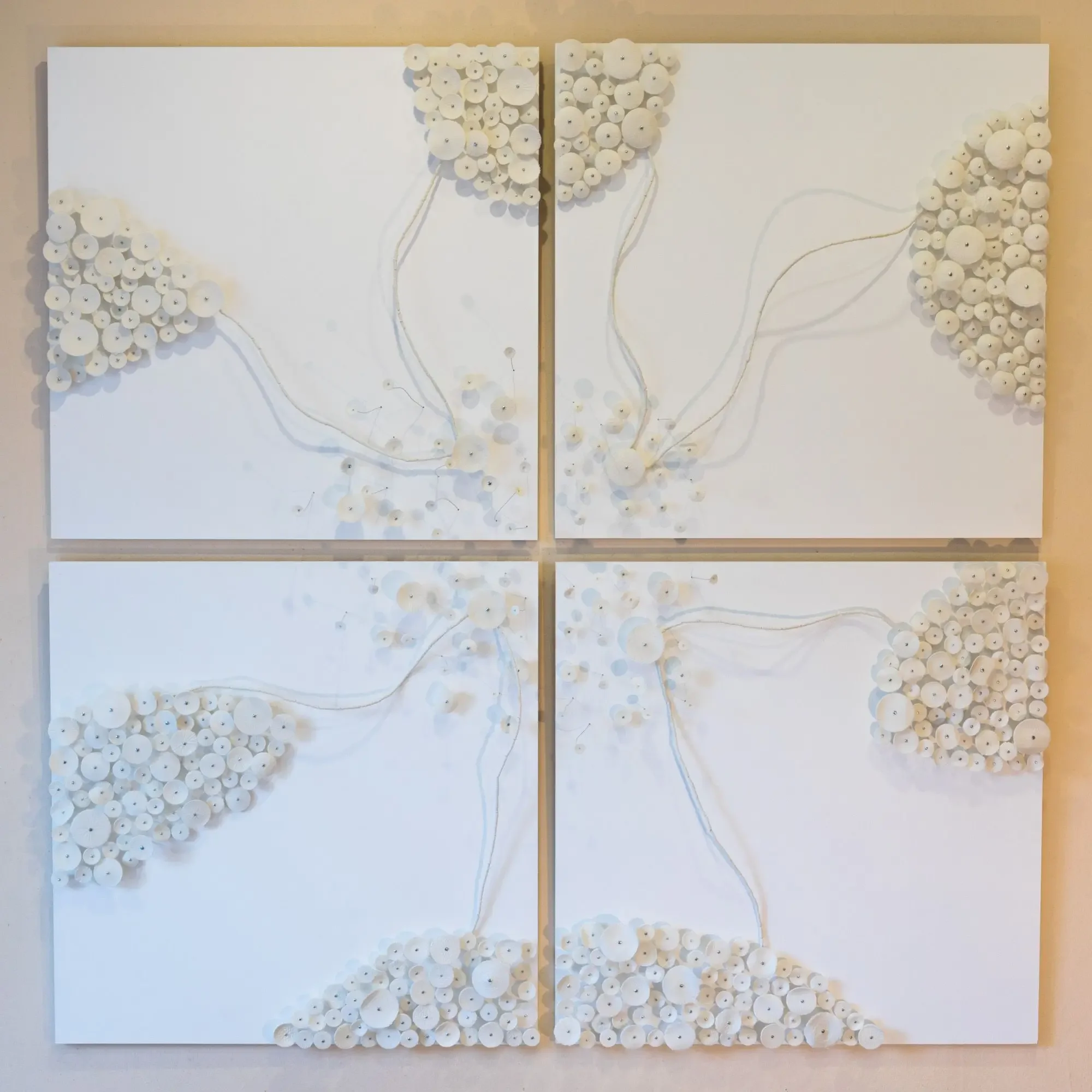 Geneva_Art_Week-Exhibition_2026-LAntre_Peaux-Sandrine_Ramona_Chris_Murner-Gallery-03.webp