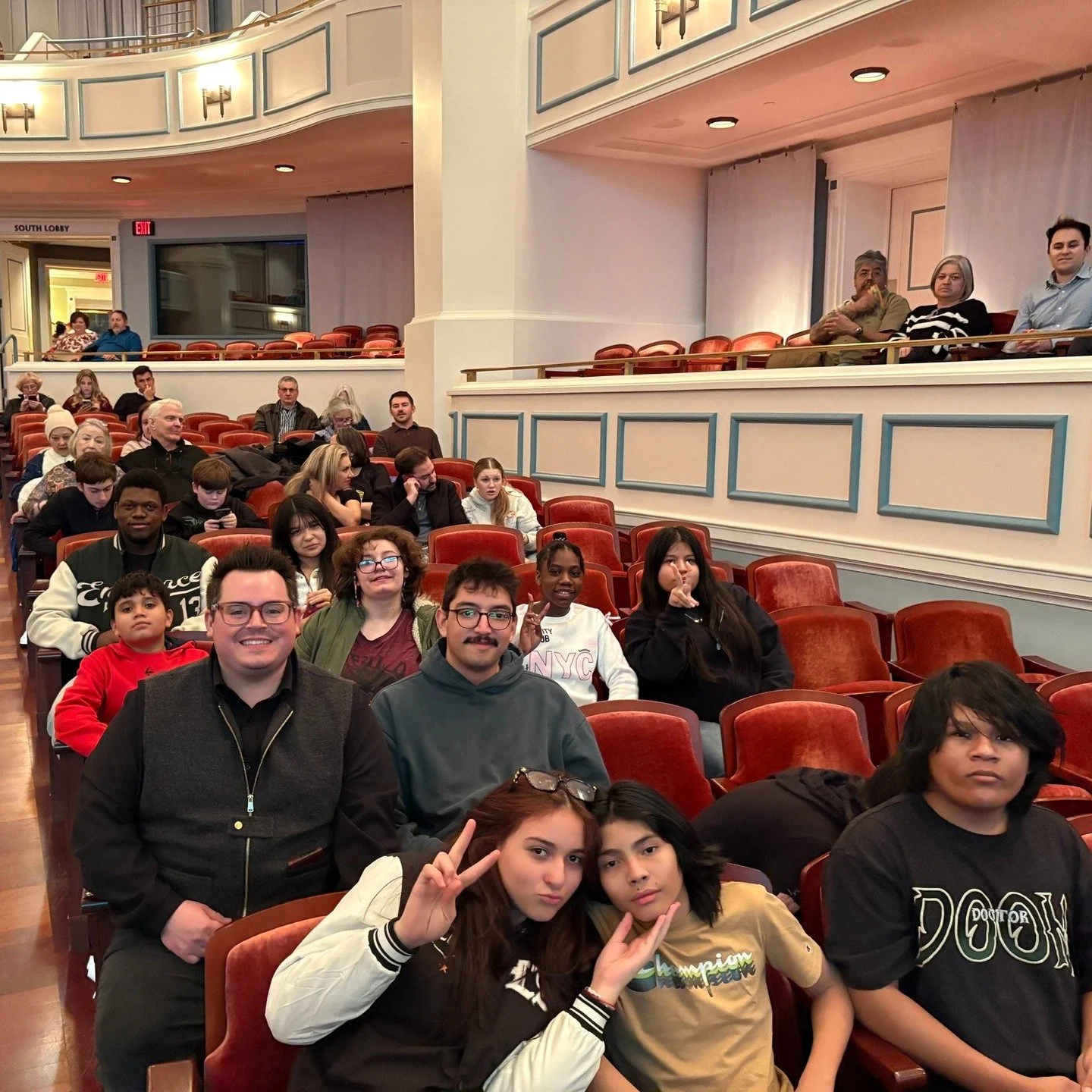 Fantastic musical field trip for our @enlace_academy students, who got yo meet @mariachiherenciamex and see a performance at the @cpapresents!

Fant&aacute;stica excursi&oacute;n musical para nuestros alumnos de @enlace_academy, quienes pudieron cono