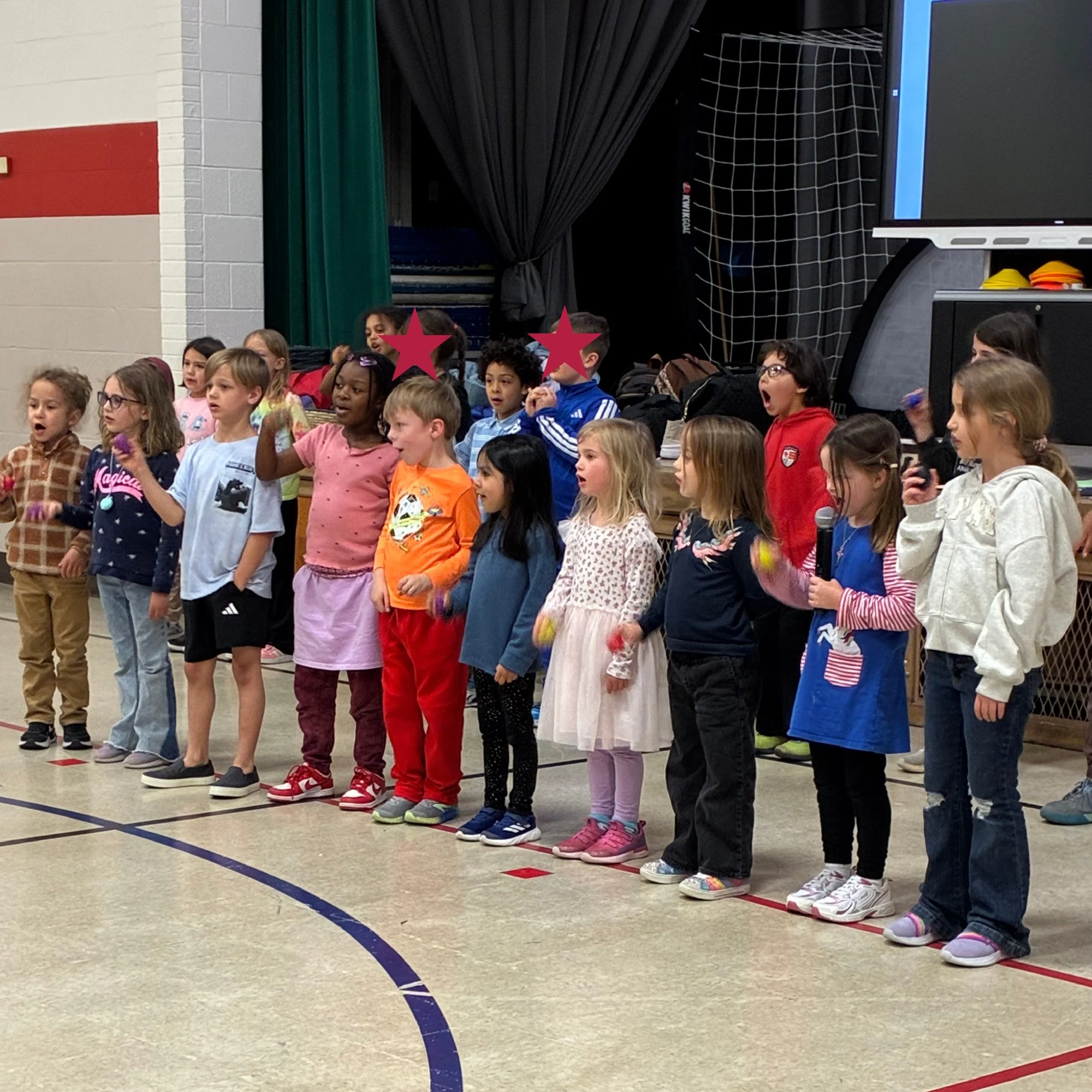 Students and families at @ipspotter.74 singing and dancing with joy at our final concert. What a great first semester with our grade K-2 Music Explorers!
#MusicEducation #joy #Equity #community #elsistema