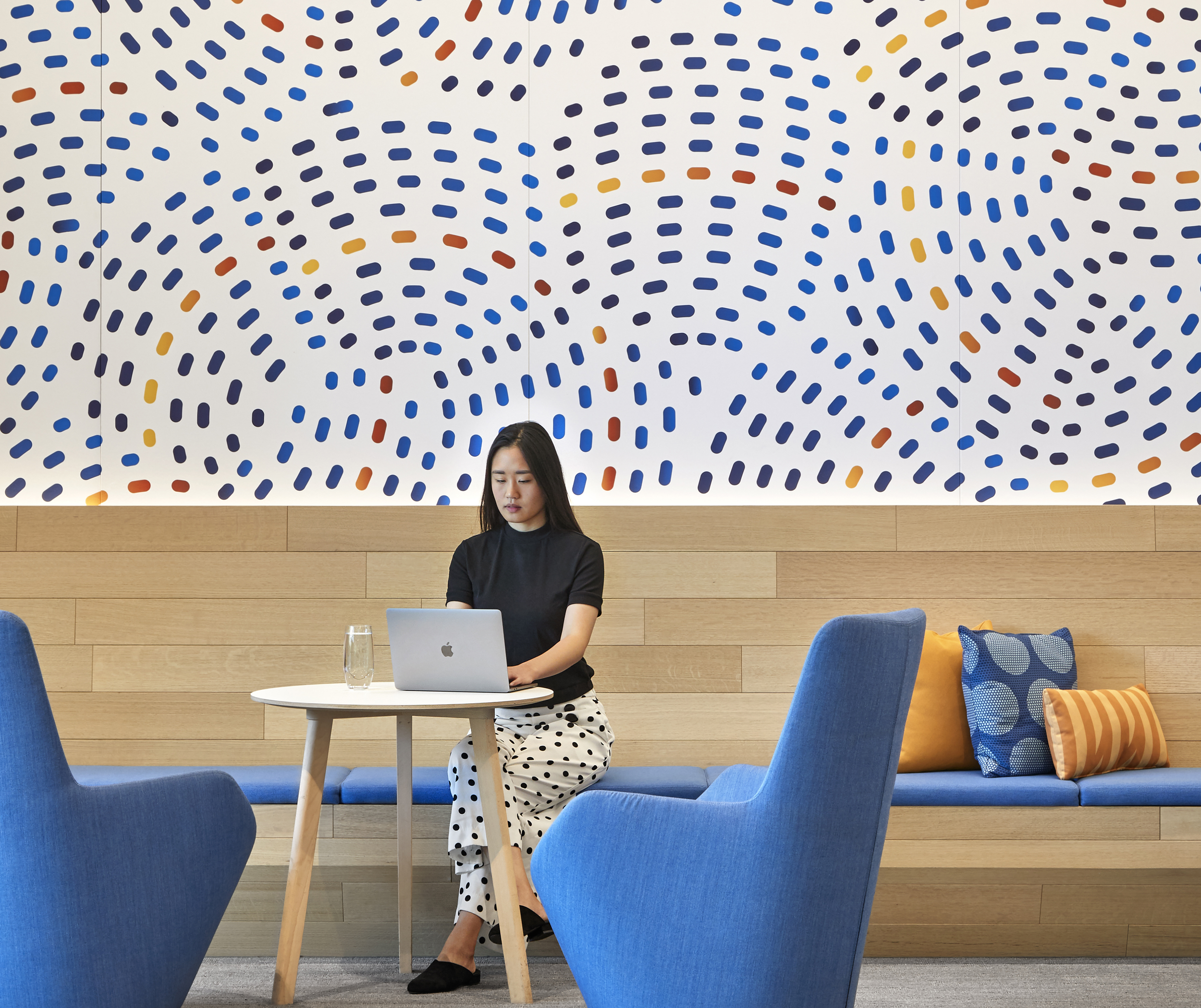 WORKDAY INTERIOR 1.png