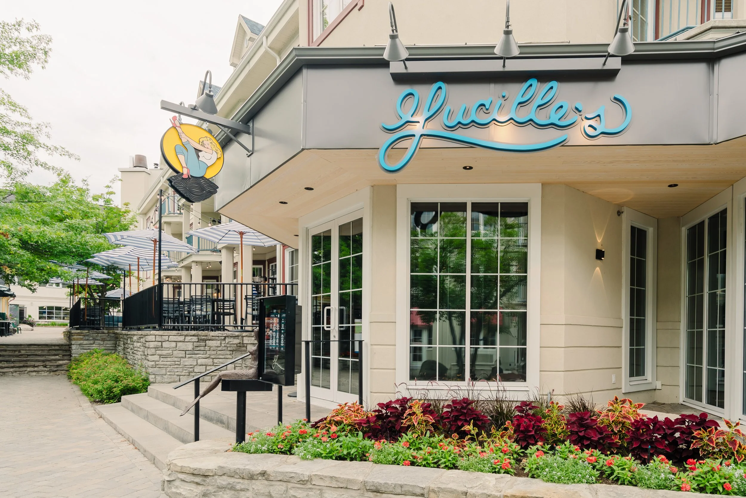 Lucille'sMont-TremblantbyKptur(©michaeljesus)-33.jpg