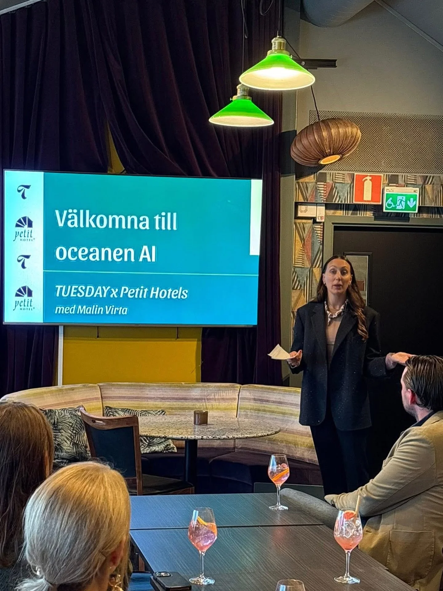 I m&aring;ndags g&auml;stade vi @petit_hotel_sweden &aring;rliga konferens och pratade om hur vi p&aring; @heytuesday.se hj&auml;lper mindre f&ouml;retag - med fokus p&aring; Hotell-&amp; Restaurang - att effektivisera marknadsf&ouml;ring och service