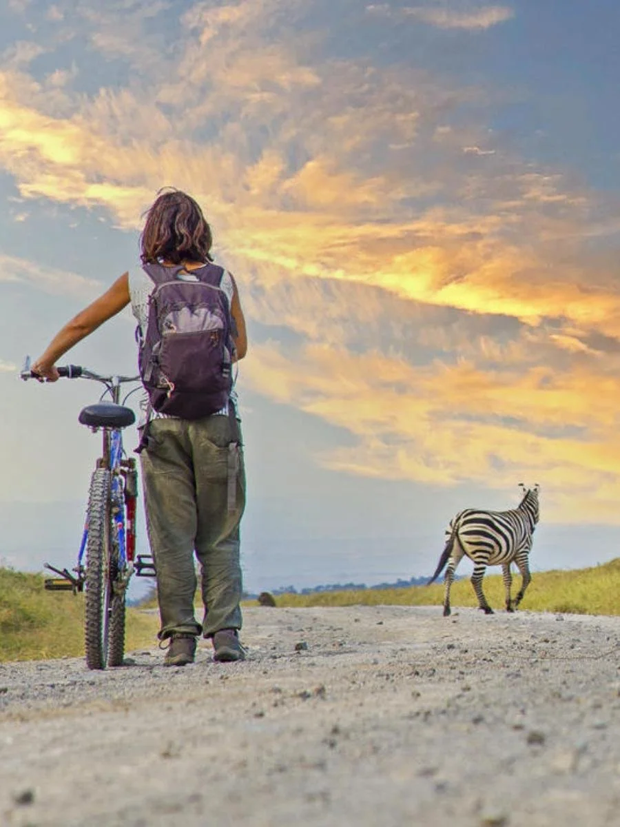 Safari in Kenya alternativo: la nostra proposta in bici, a piedi e in barca