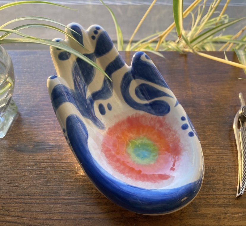 to be indigo, 2023 // acrylic paint on glazed clay