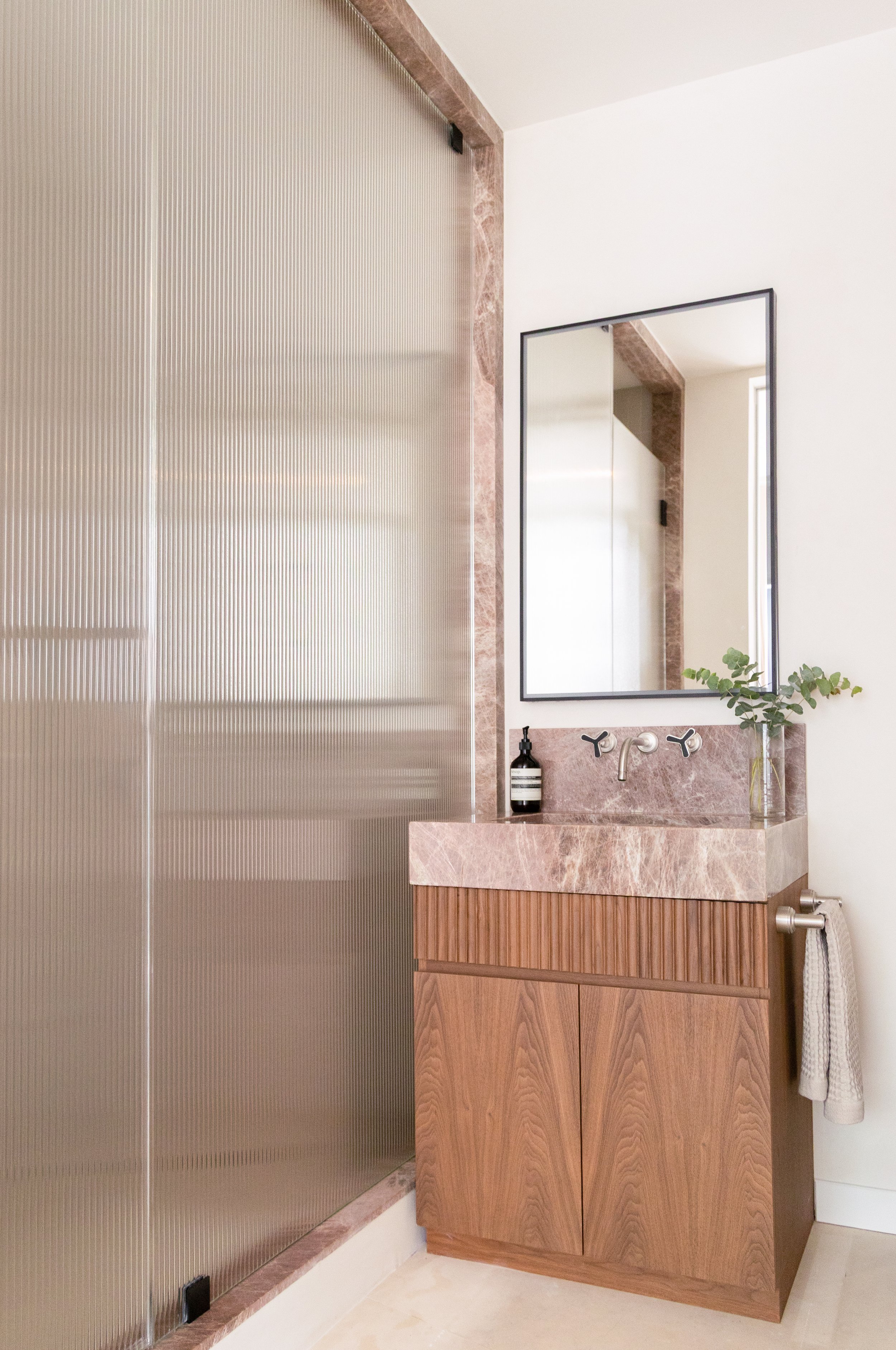 Bathroom-173_Perry_St._4th_Floor_0J0A1448-Edit.jpg