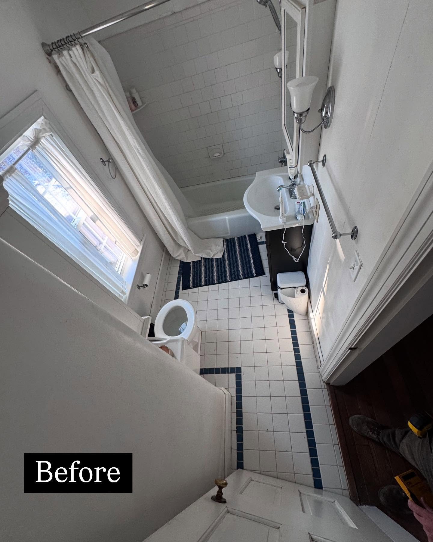 That&rsquo;s a wrap!

#bathroomrenovation #homerenovation #renovation #buildersofinsta #seacoastnh #seacoastliving #seacoastrealestate #newhampshirelife #newhampshire #construction #contractorsofinsta