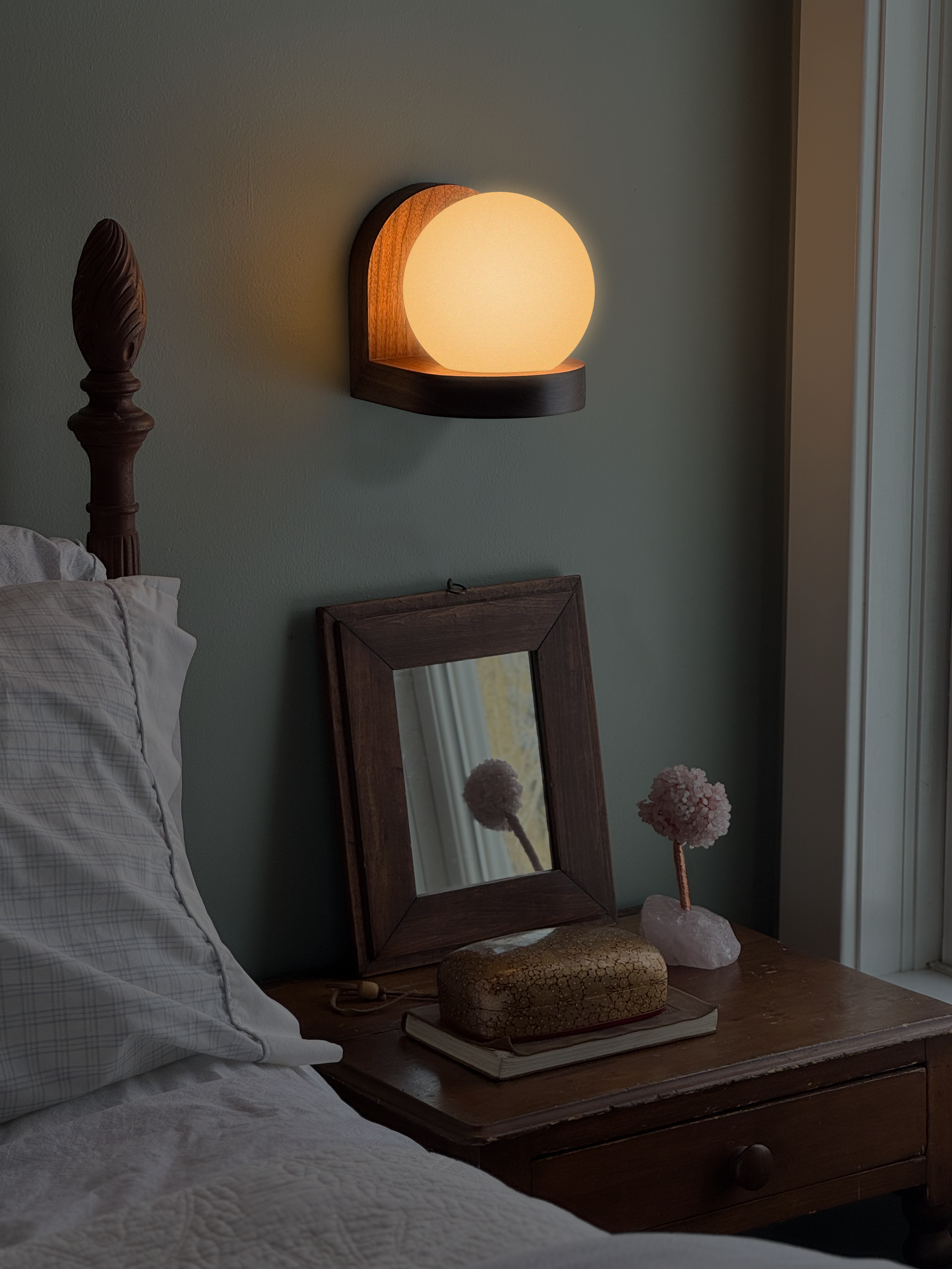 sconce_walnut_bedroom.png