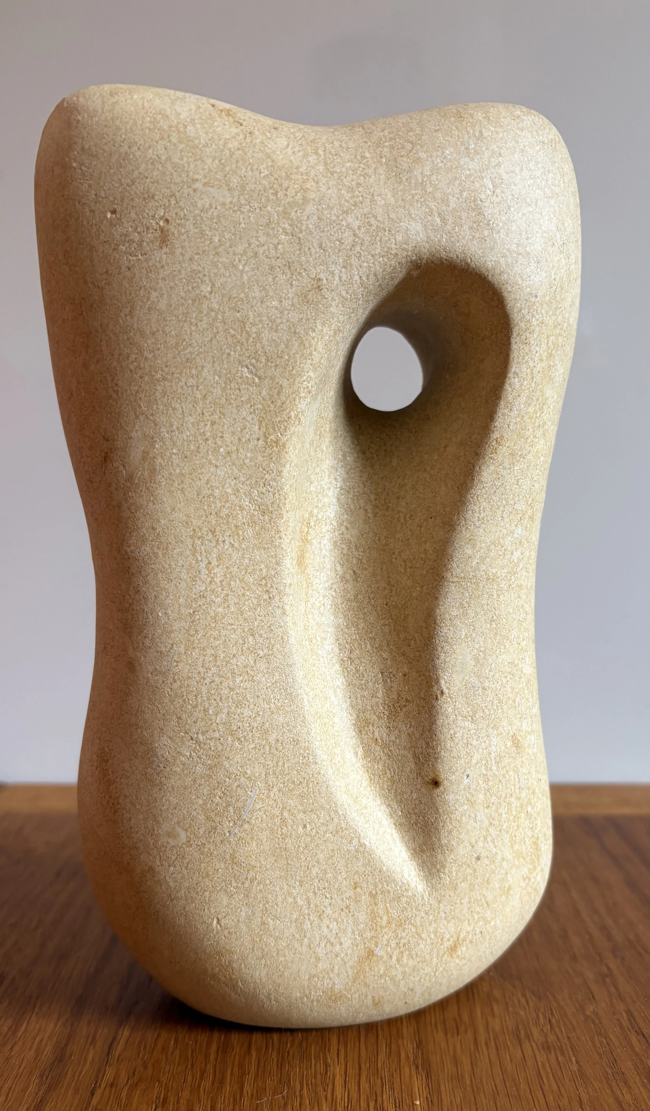 Total Curve 2026 (1). Maltese Limestone 22x13x7cm