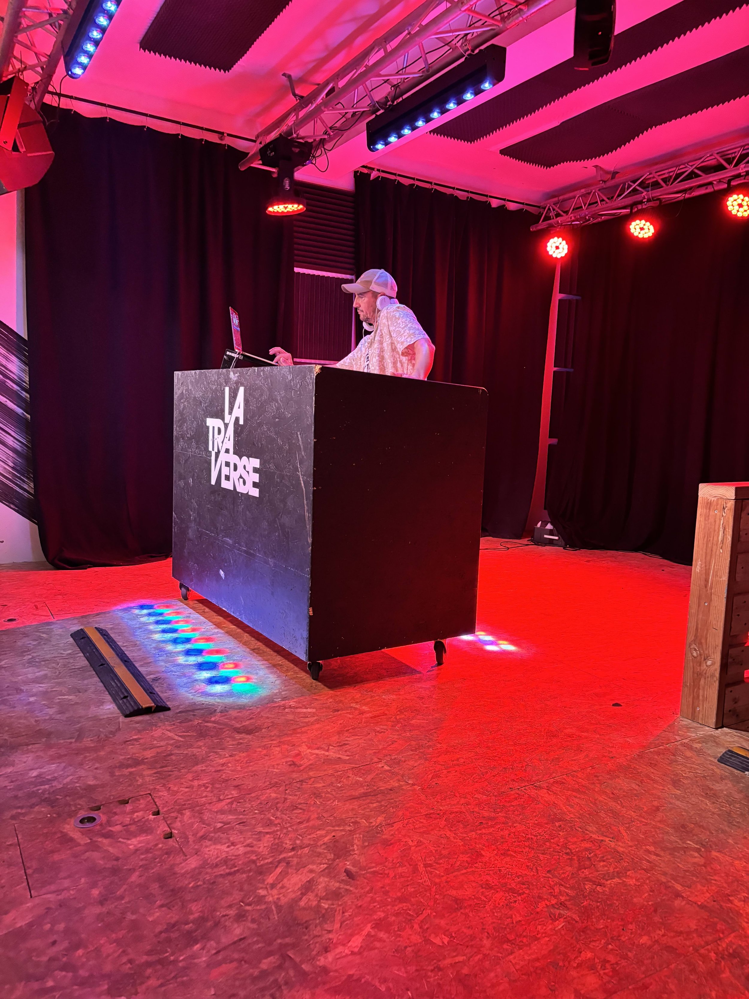 dj vannes.jpg