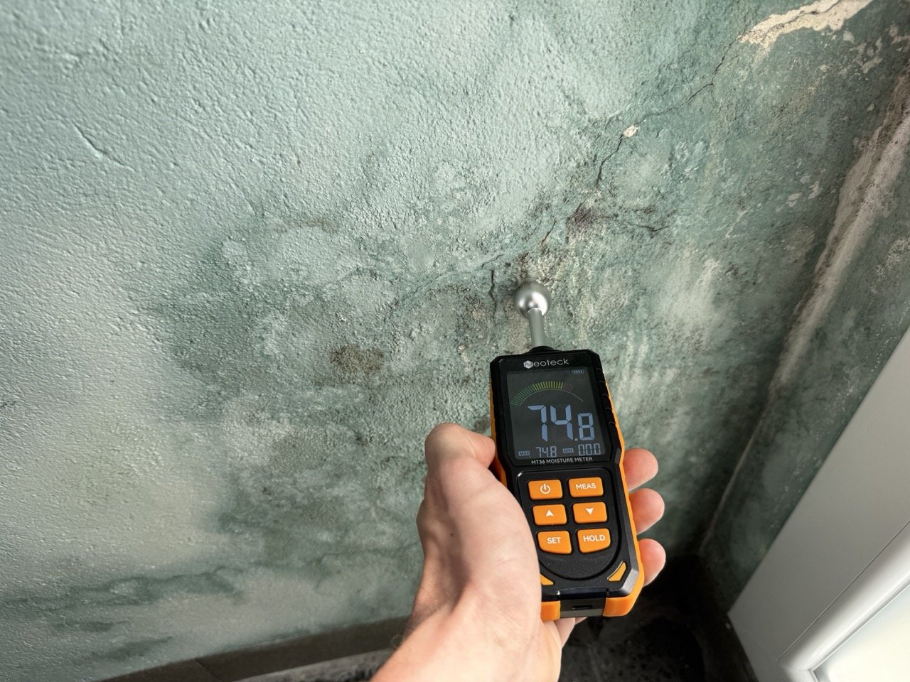 Mesure d’humidité murale à l’humidimètre – Charente (16).jpeg
