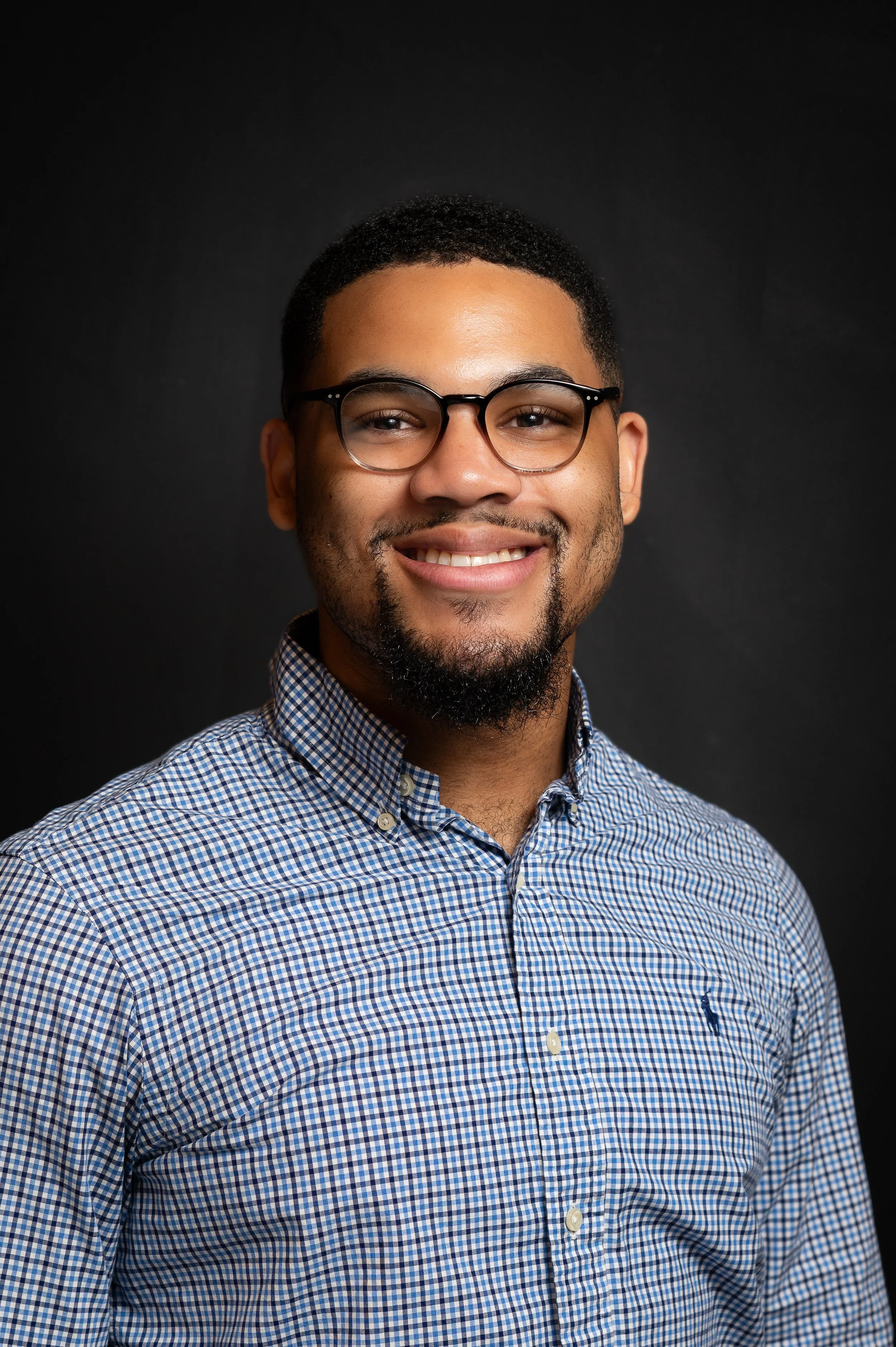 Jaylen Headshot 2.jpg