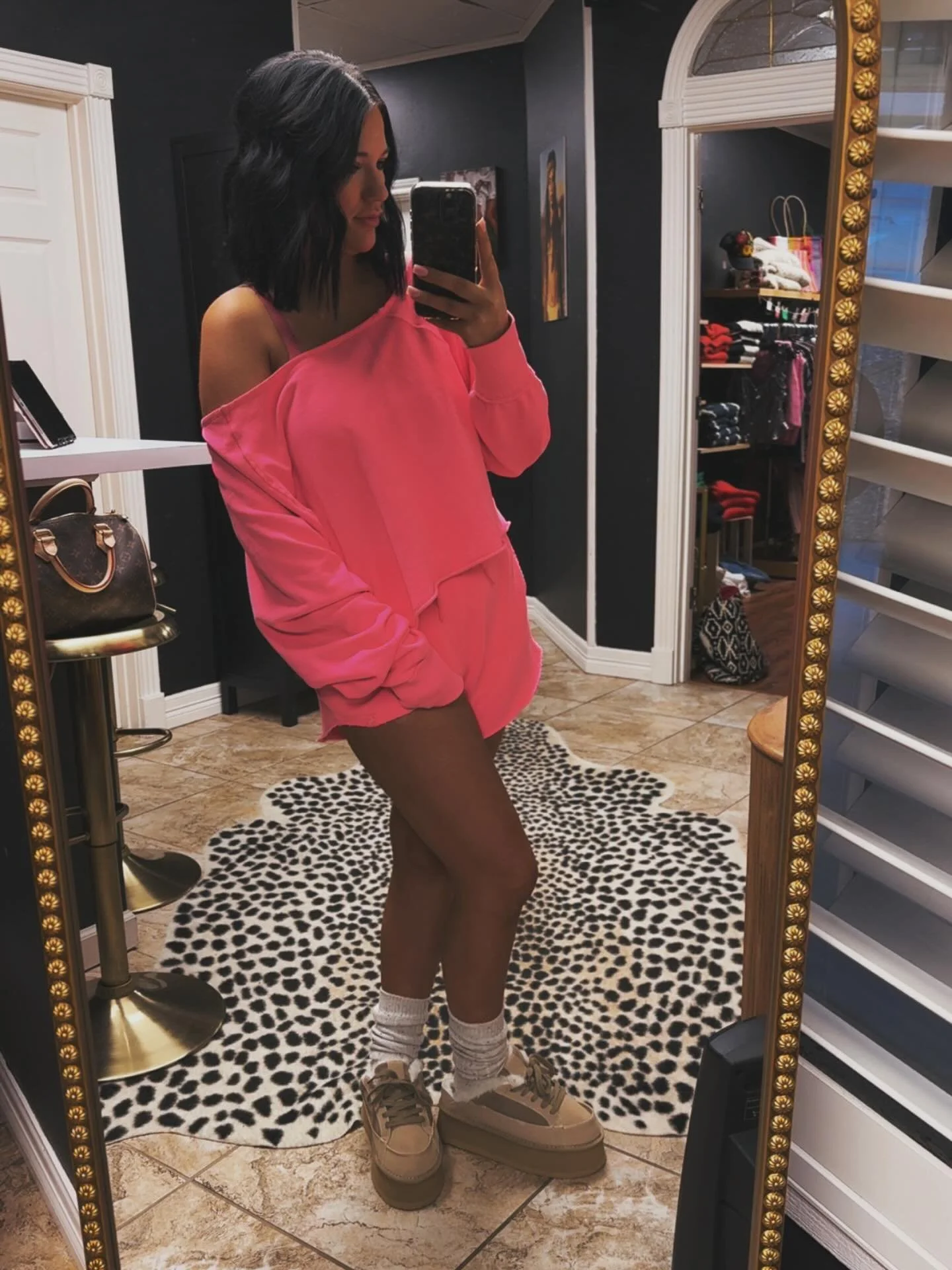 Listen&hellip; we might have an arctic blast headed to Aggieland, but my best advice is, you better be TAN for it! 🤪 I am sprayed in one of our darkest solutions and I&rsquo;m quite literally obsessed.