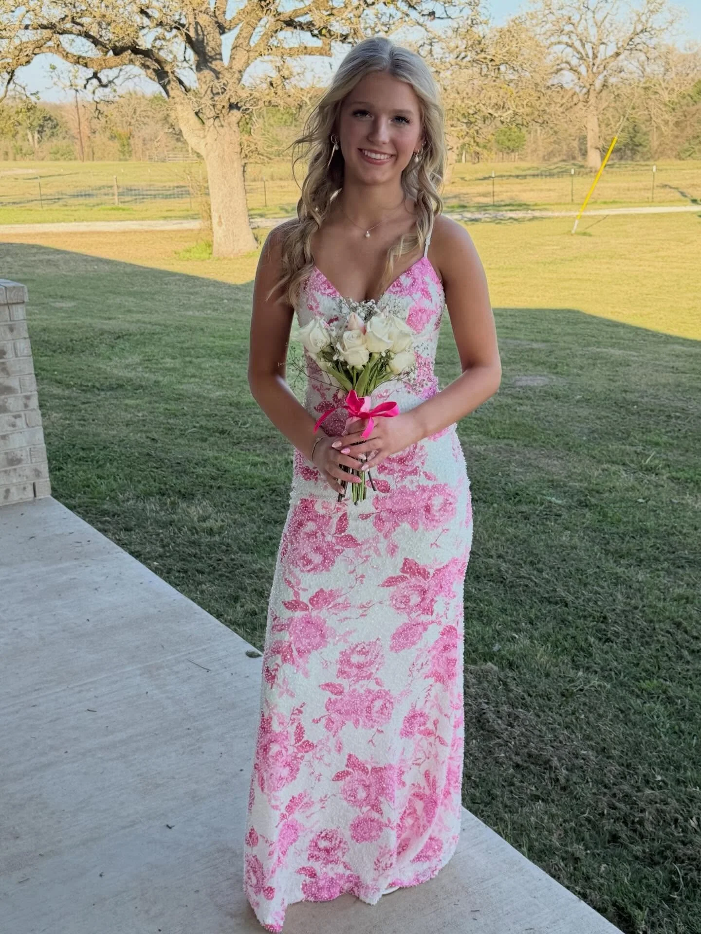 Prom season has been fully activated for us! We had the privilege to tan this sweet girl in After Hours with Hydration Treatment. 

#prom #cstat #aggies #bryantx #spraytans
