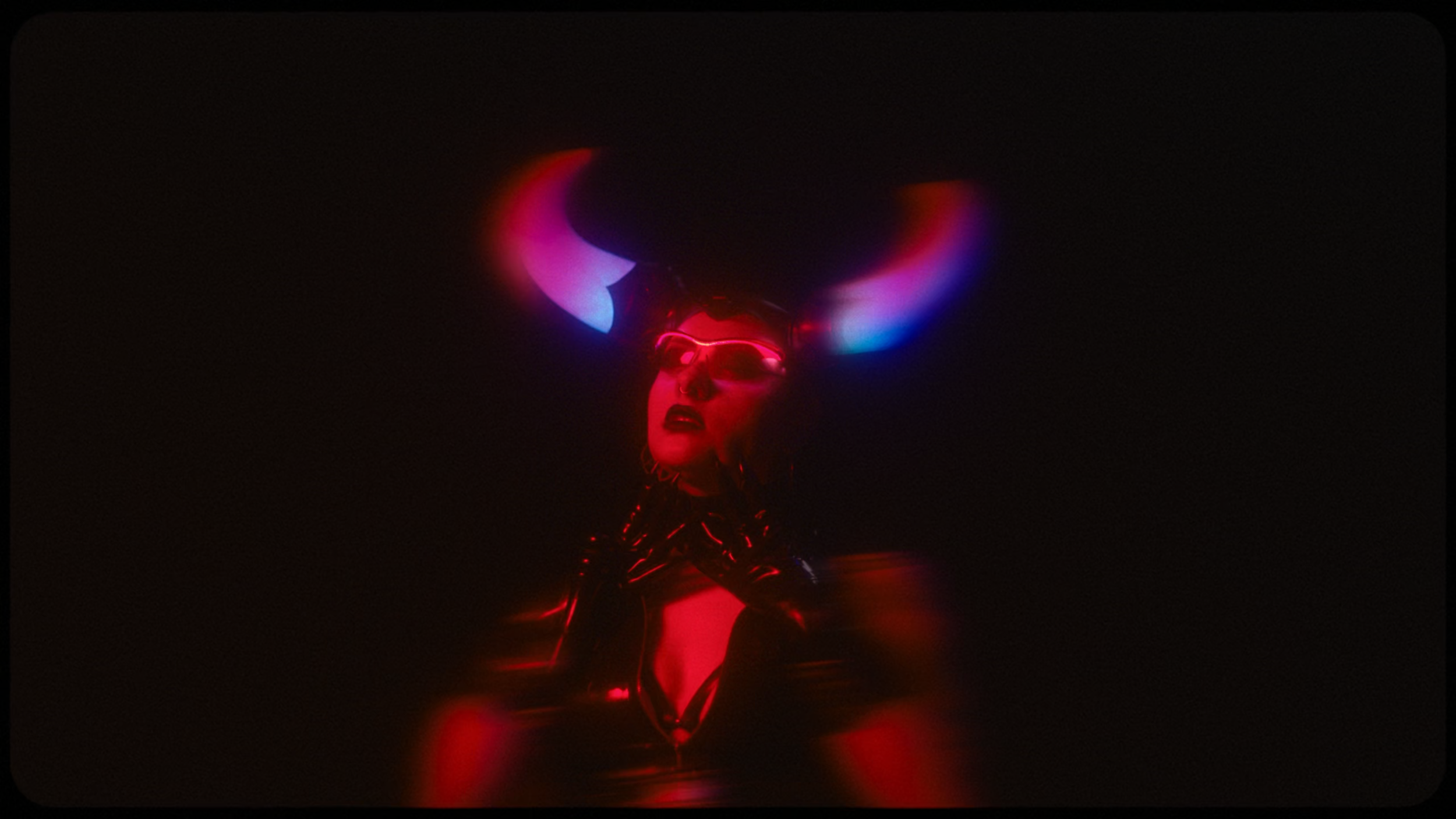 Eroxx IC Still 29.png