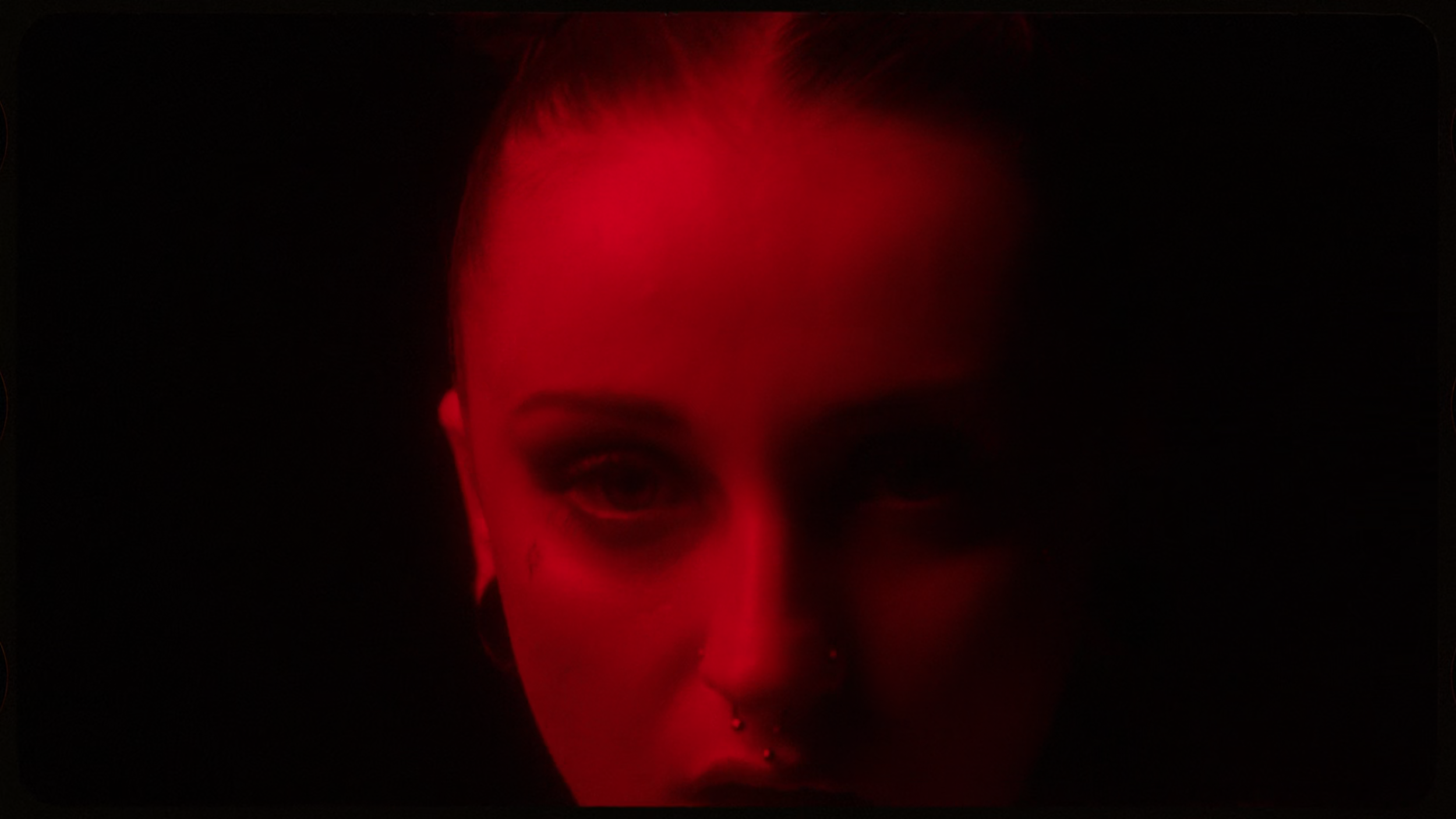 Eroxx IC Still 13.png