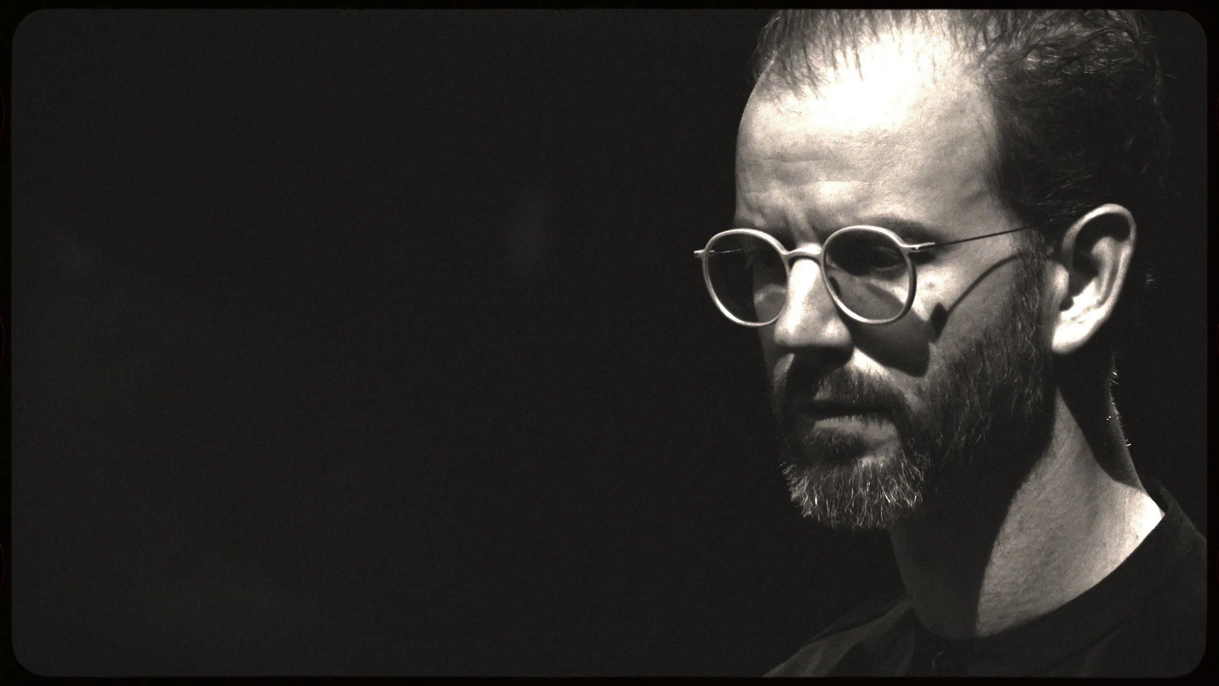 16_Nestor bayona promo video00.jpg