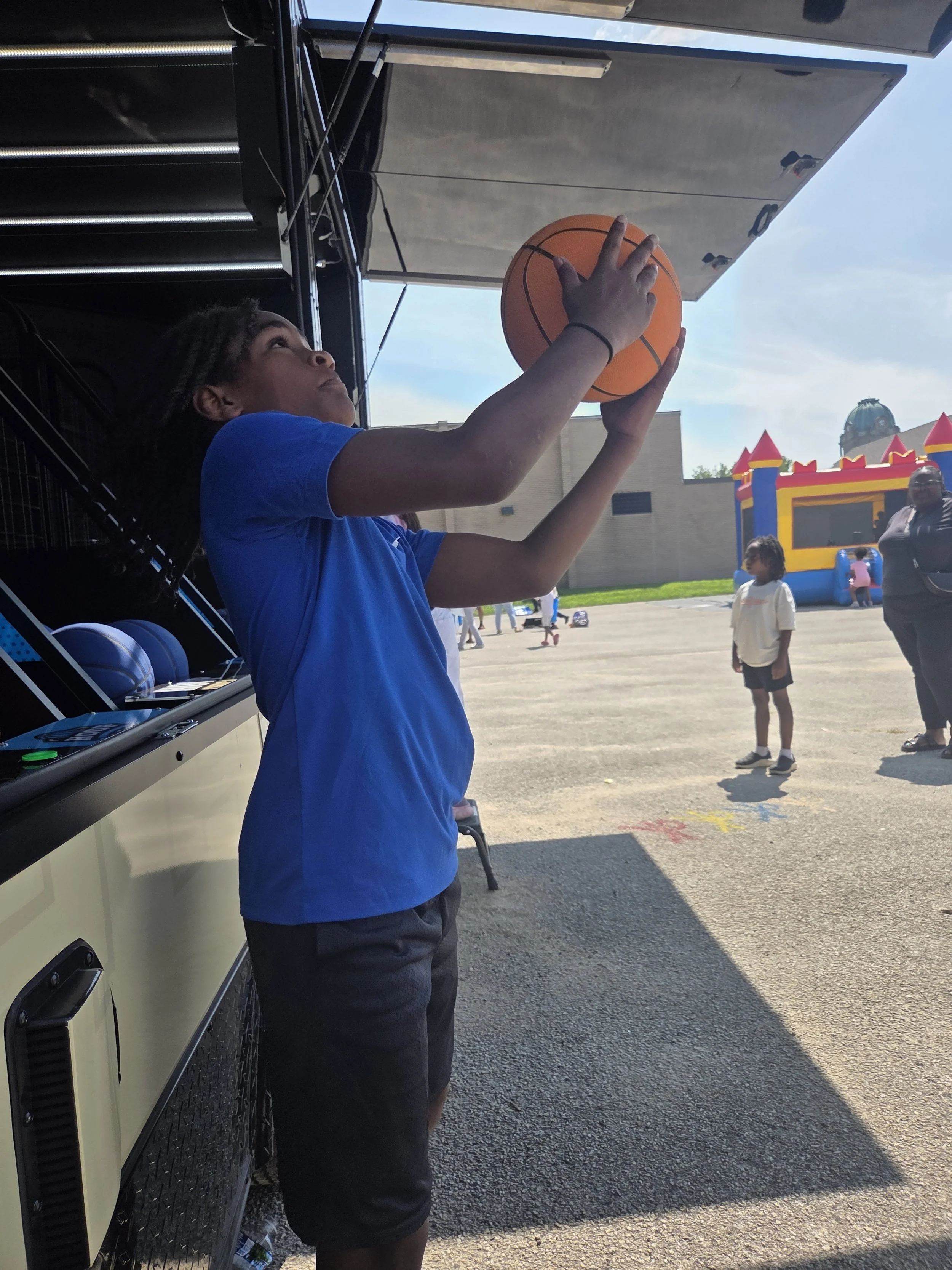 Start the New Year Active and Fun with Hoop Chicago: Chicago’s Arcade Basketball Trailer