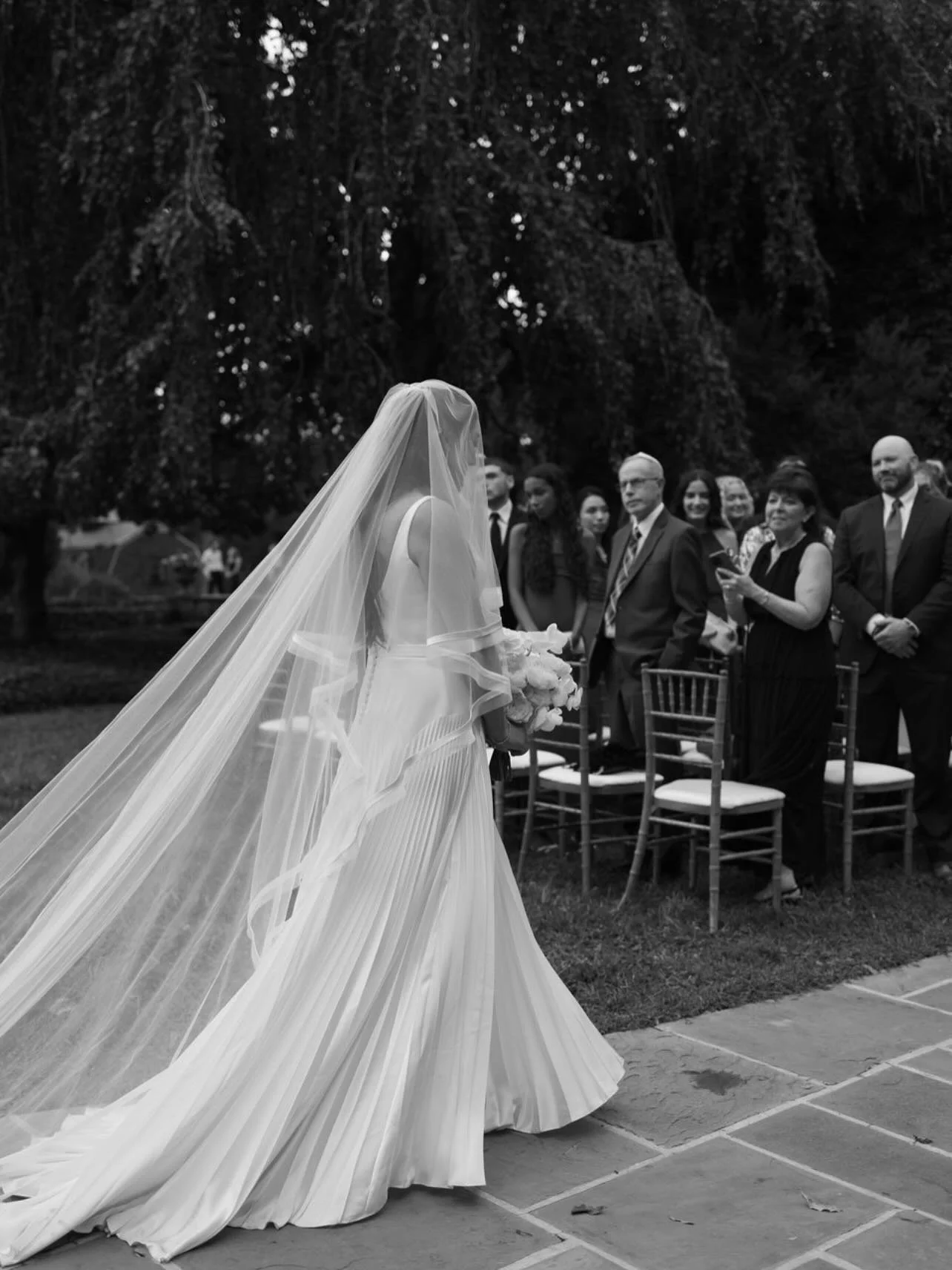She stunned in a vintage inspired pleated gown, he got his seafood canoe 🦪🍤⛵️&hellip; and the dance floor? Absolutely packed all night long 🪩✨

See more in our highlights under &ldquo;Ali &amp; Josh&rdquo; 

@leximoorephotography 
@goodstoneinn 
@