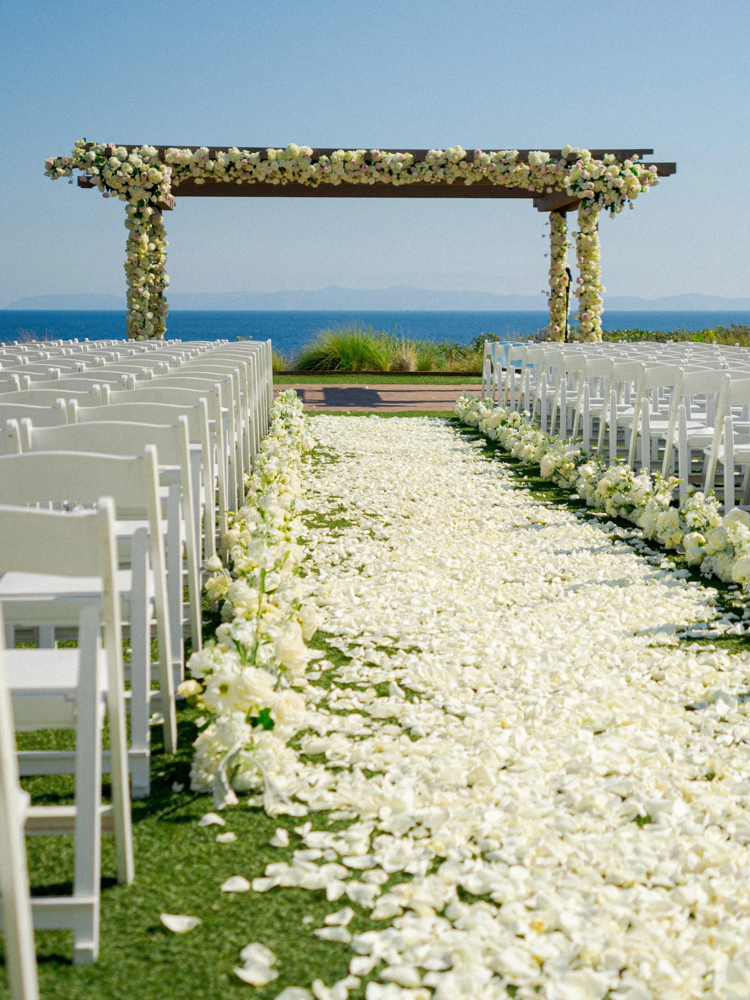 A beautiful curated wedding day at the Terranea resort in California.