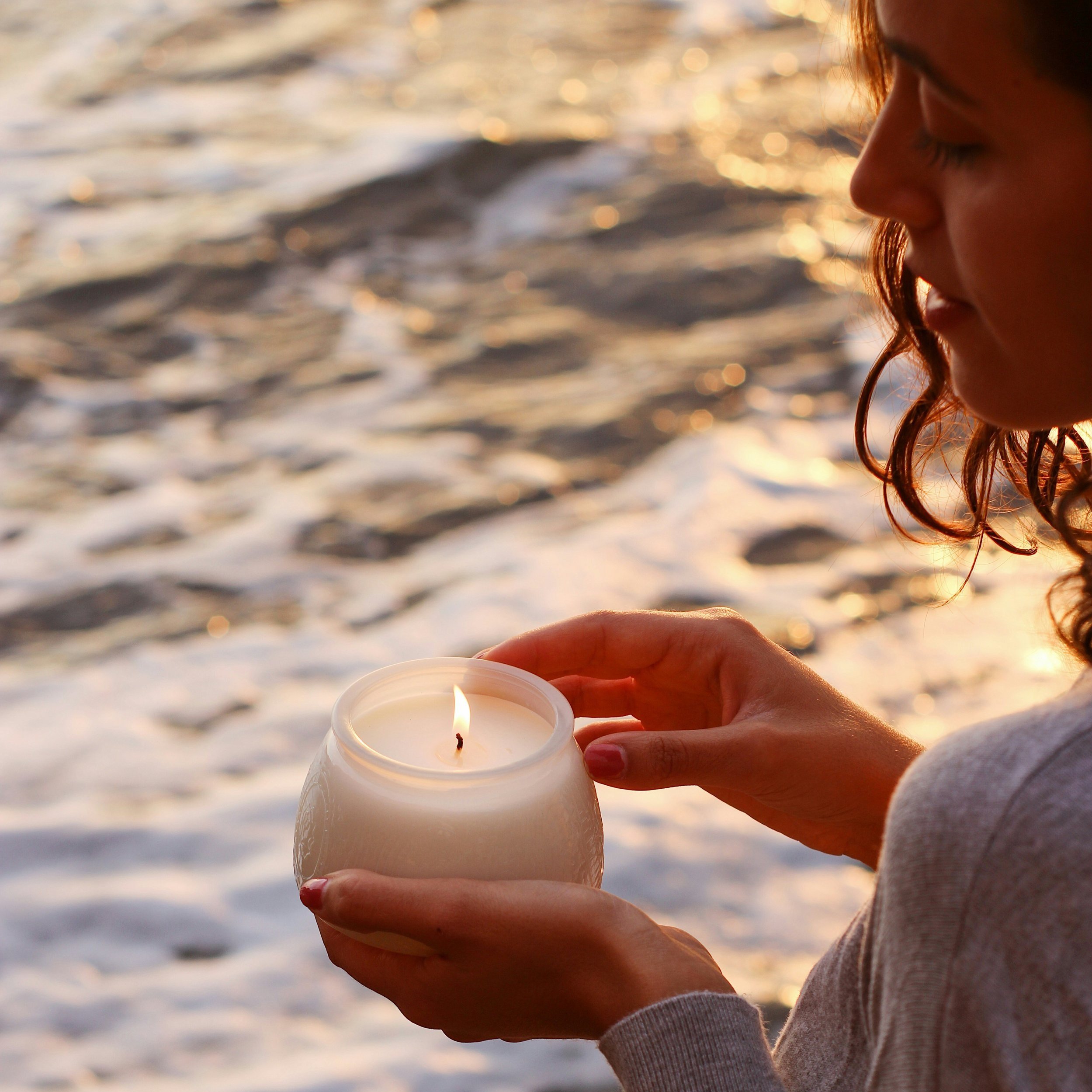 5 Meaningful Memorial-Anniversary Traditions to Honor a Loved One