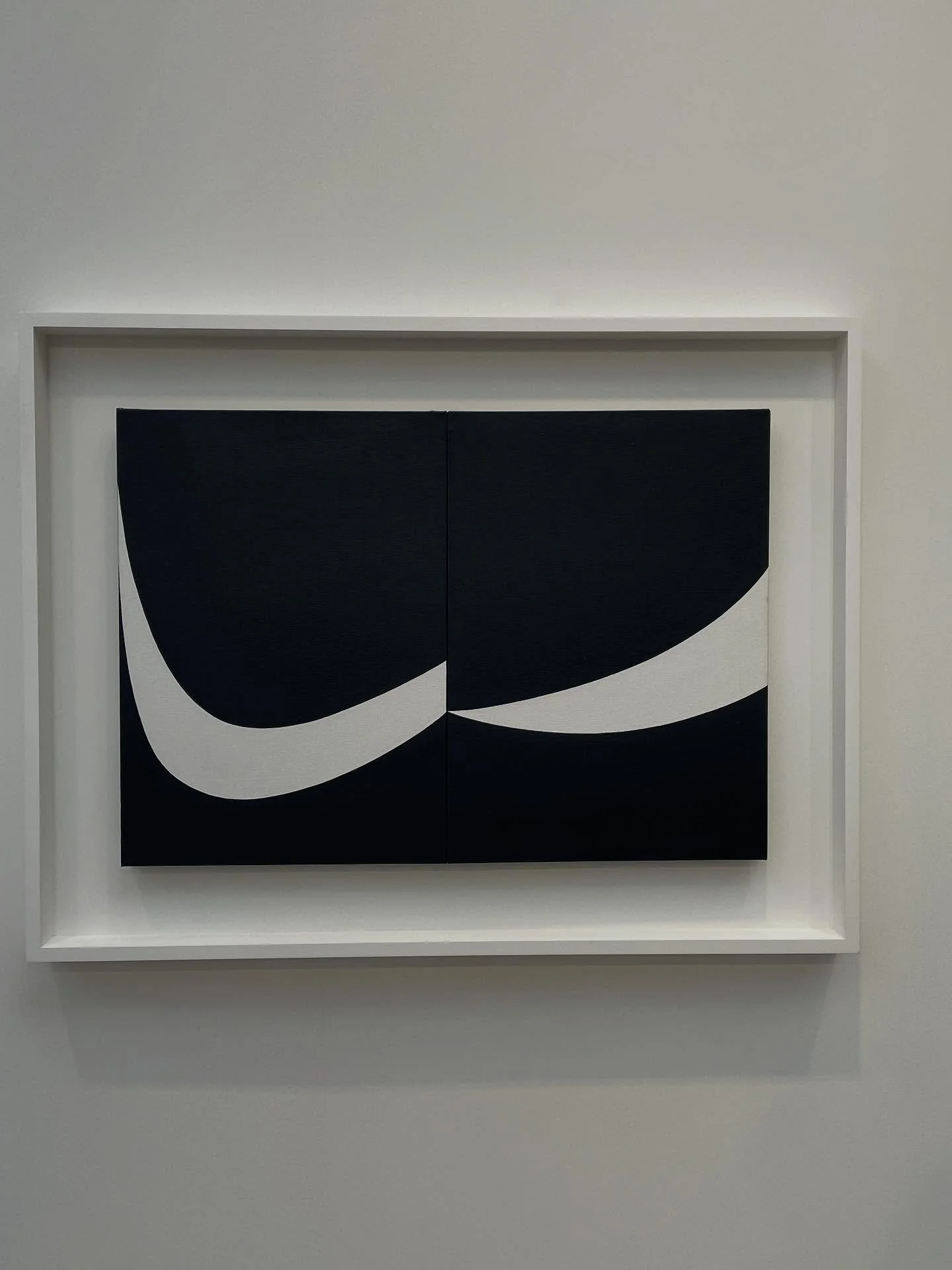 More
#artbaselparis sightings

#ellsworthkelly
#robertgober
#thomashouseago
#miltonavery
#leonkossoff
#jeanmichelbasquiat
#andywarhol
#eugeneleroy
#pierrepuvisdechavannes
#petersaul
#pablopicasso
#gerhardrichter
#gideonappah
#markrothko
#alexandercal