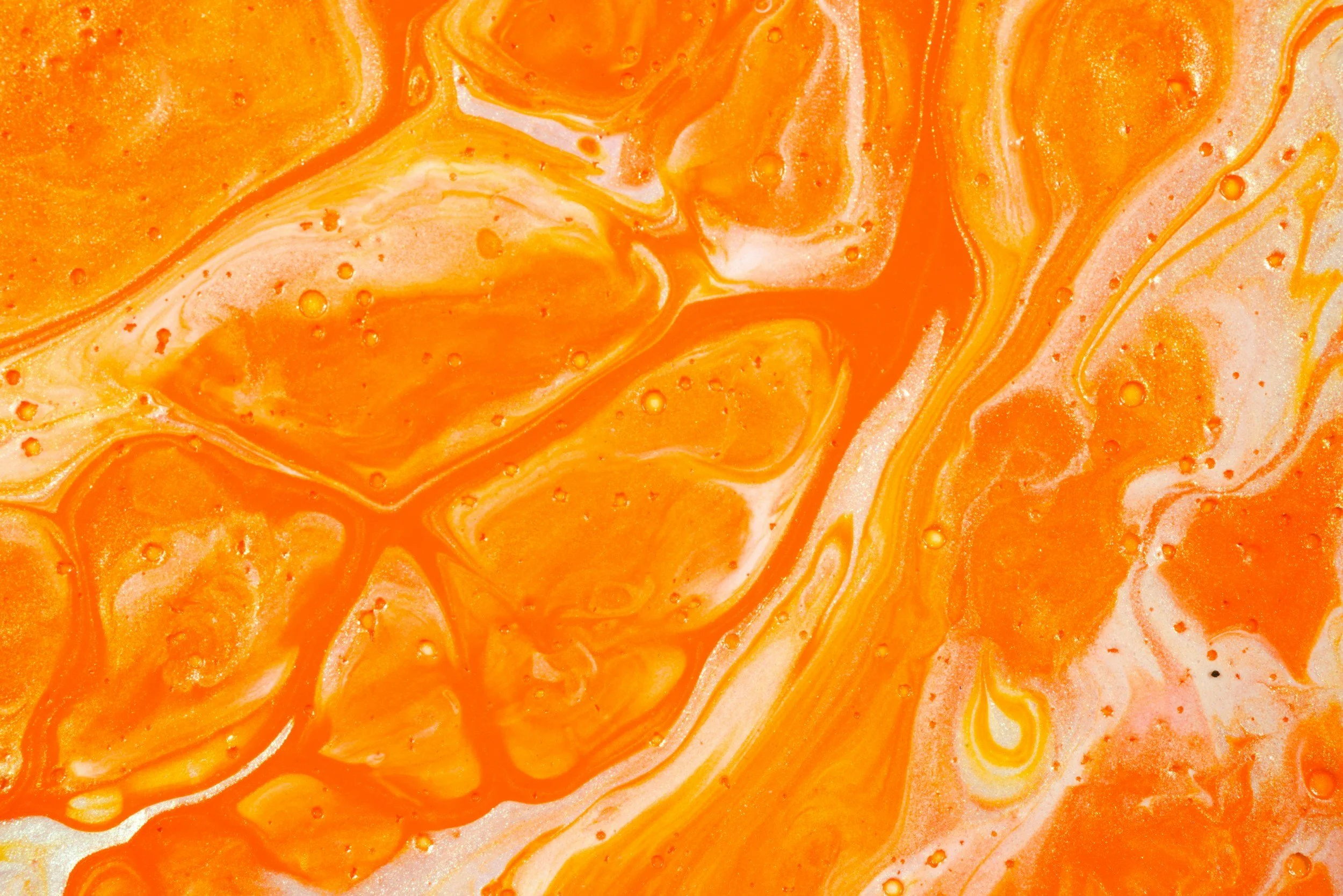 The ABCs of Vitamin C: Why This Antioxidant Should Be a Non-Negotiable in Your Skincare Routine