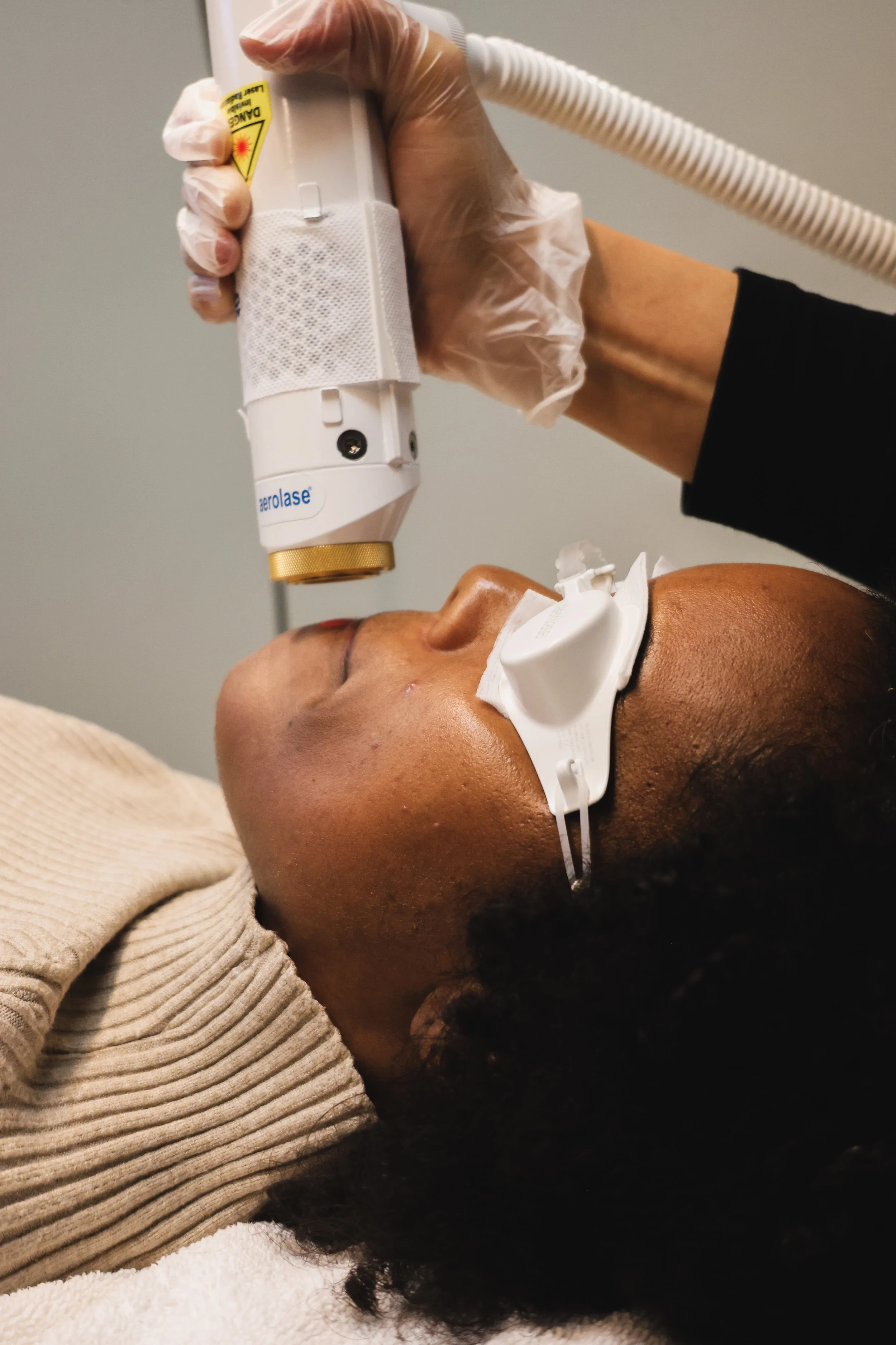 Can You Get Laser Treatments in the Summer? What to Know About Aerolase
