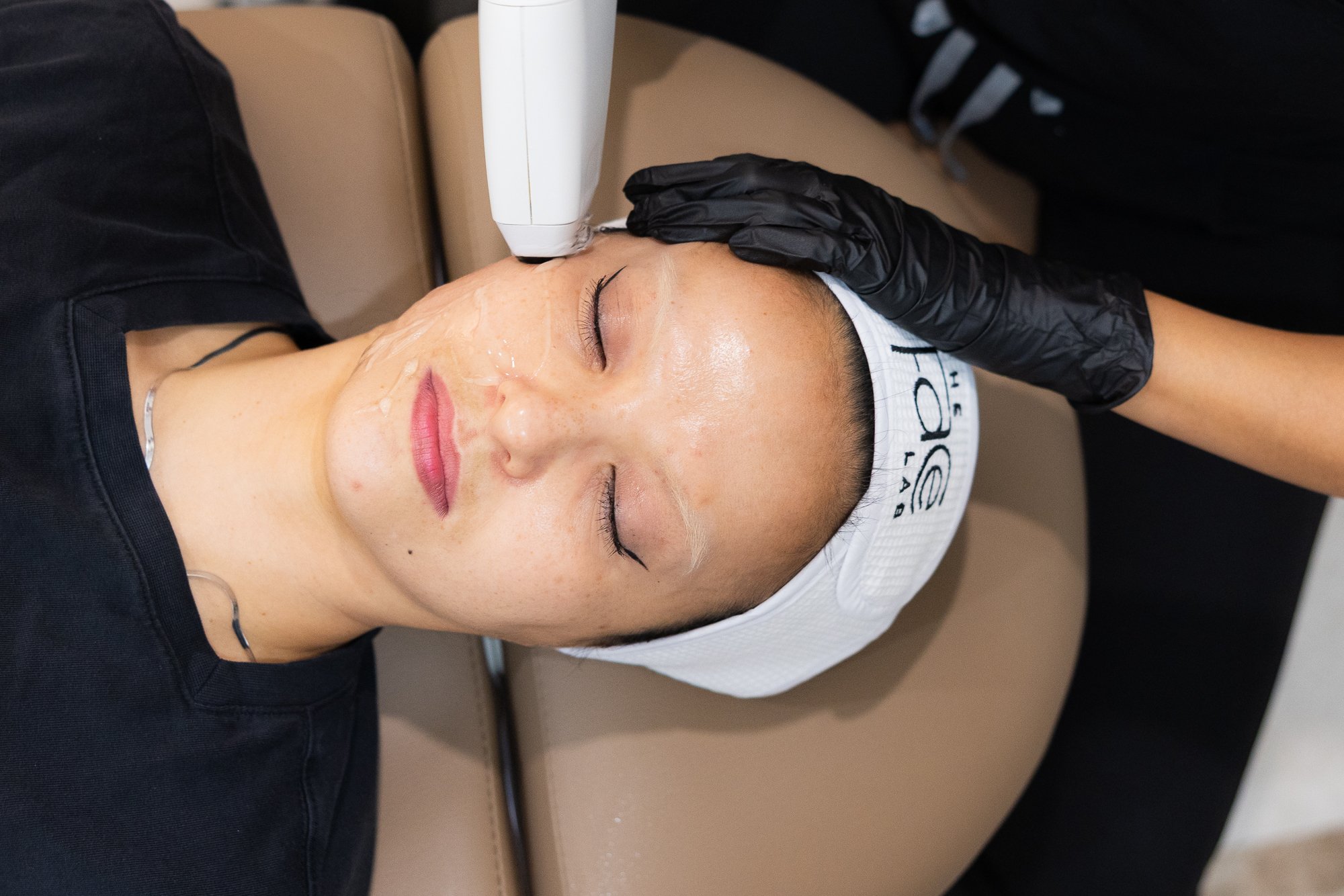 Sofwave Skin Tightening: Nurse Joanna Auguste's Pick in VITA Magazine