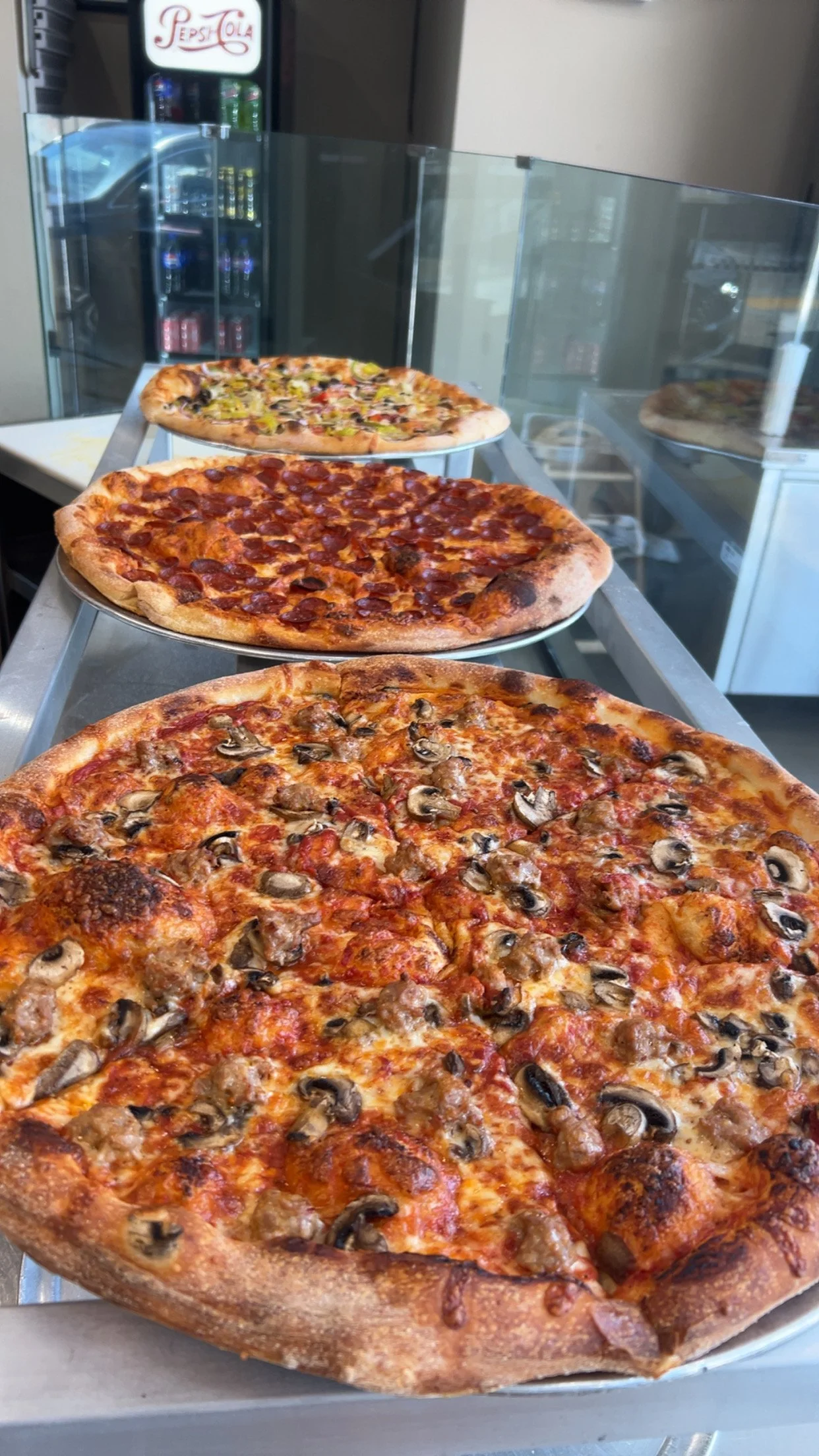 Full lineup of slices available (may vary slightly day to day)
