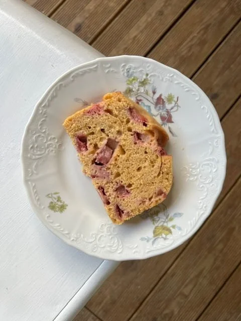 Cake au levain naturel et fruits de saison
